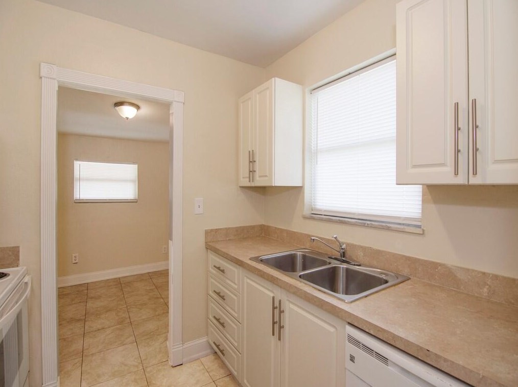 104 Se El Sito Ct, Fort Pierce, FL 34983