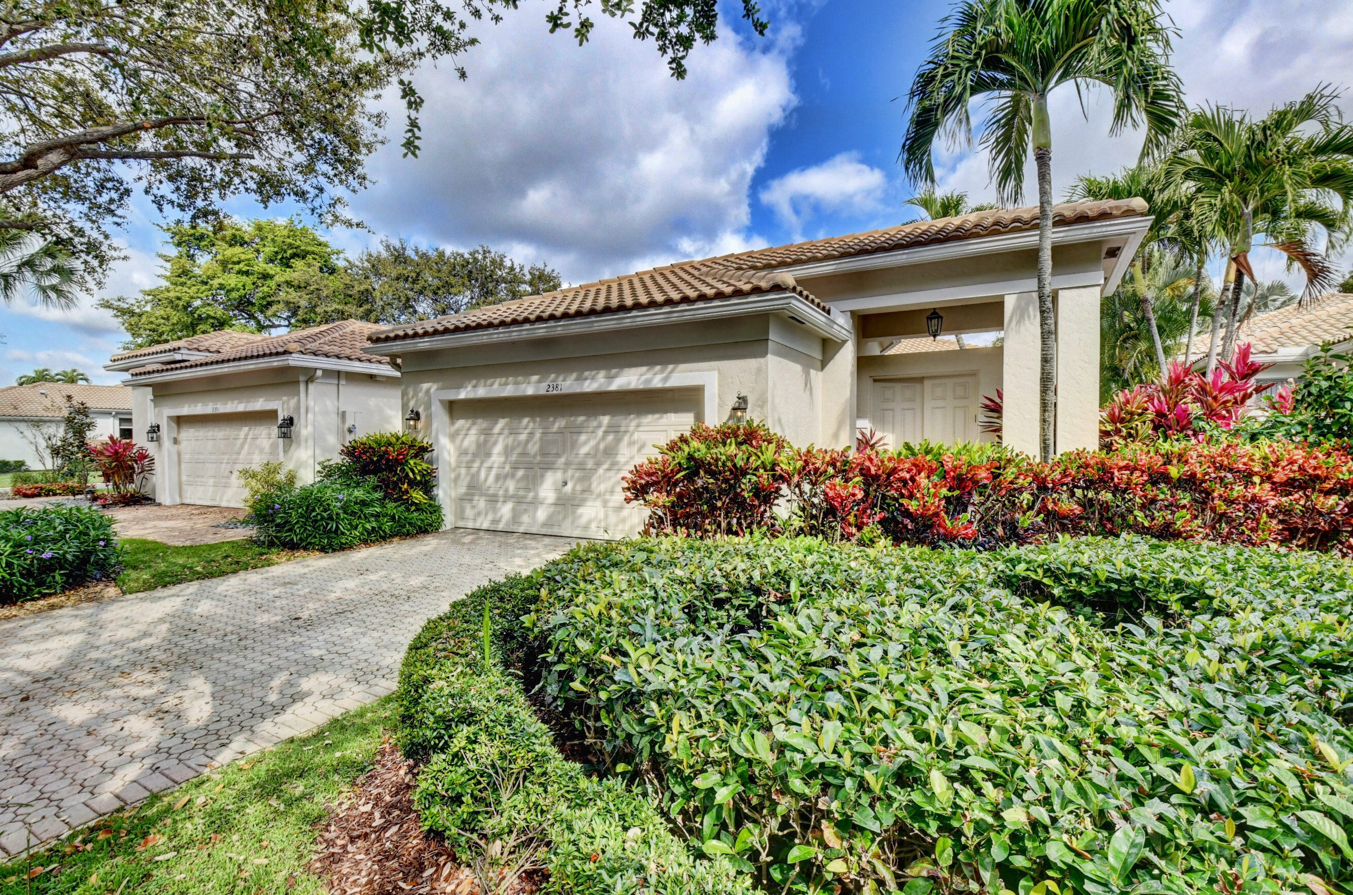 2381 66th Dr, Boca Raton, FL 33496