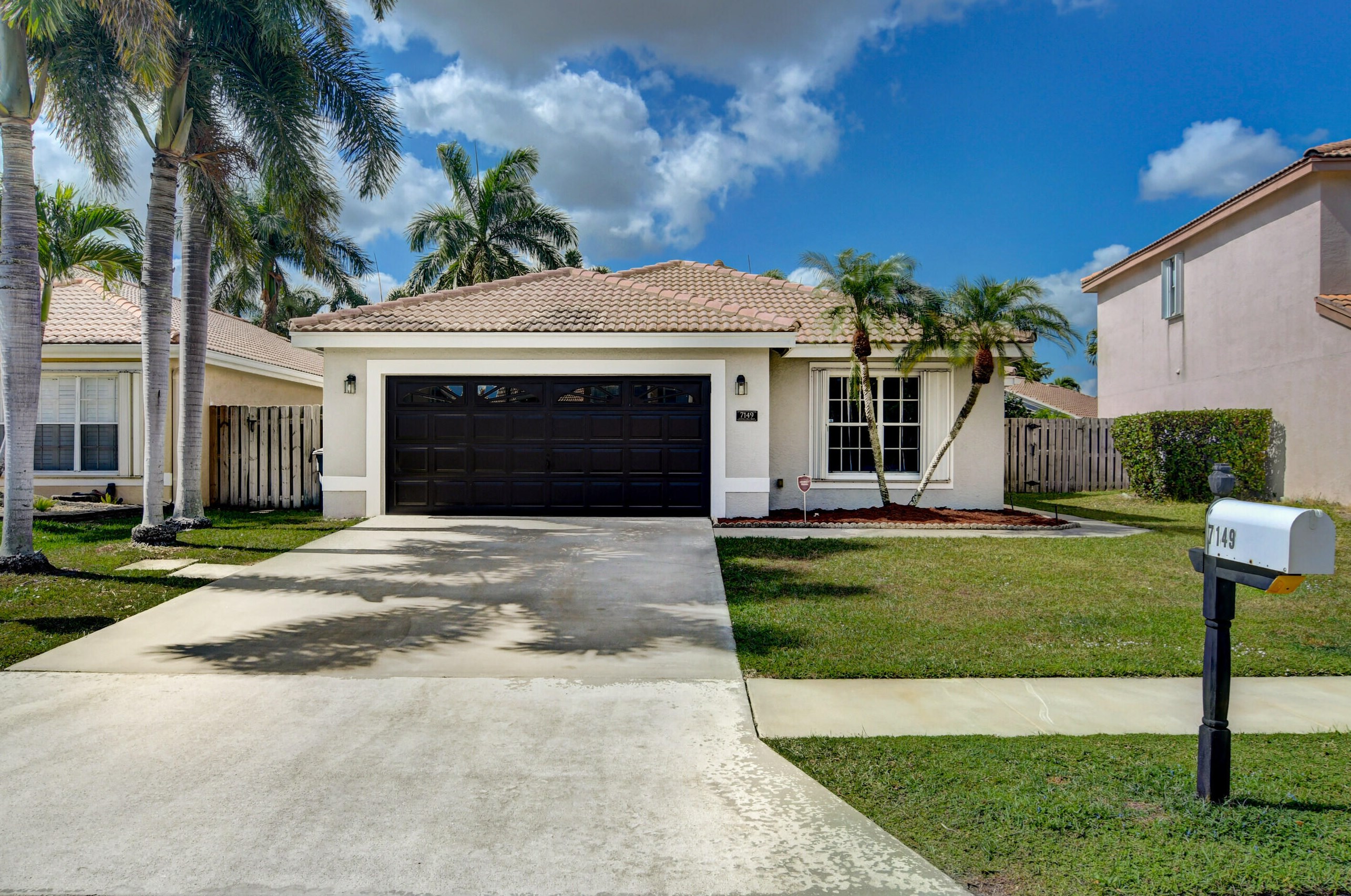 7149 Catalina Way, Lake Worth, FL 33467-7752