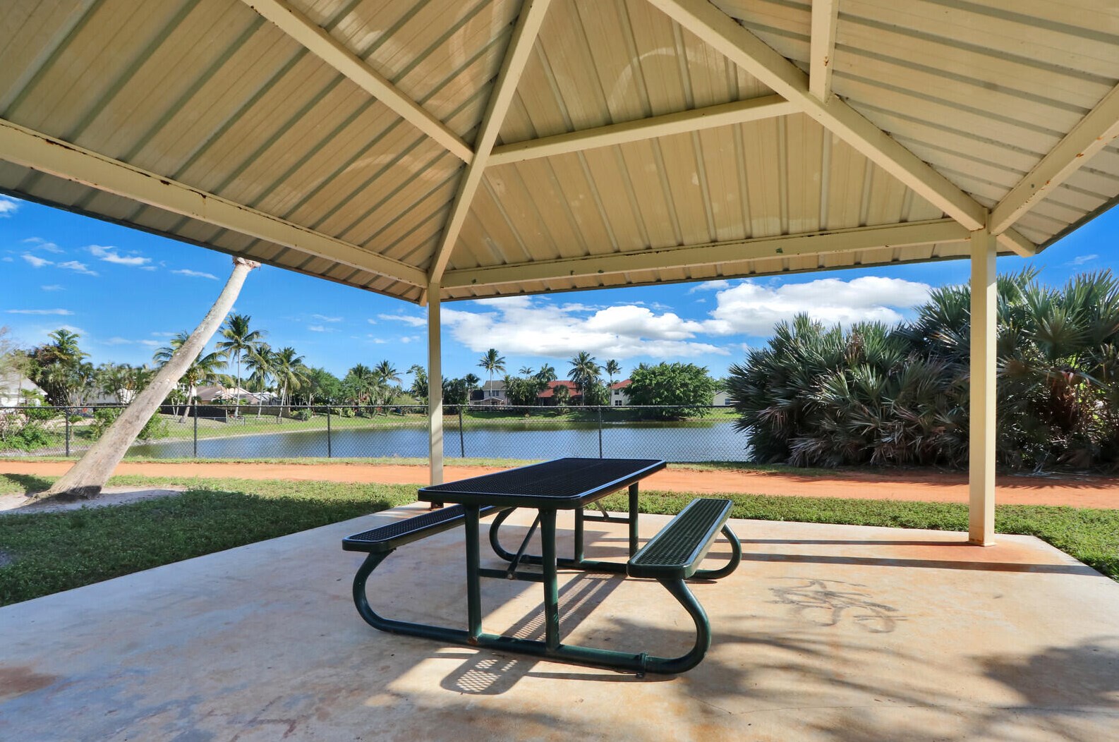 6169 Lucerne St, Jupiter FL  33458-6672 exterior