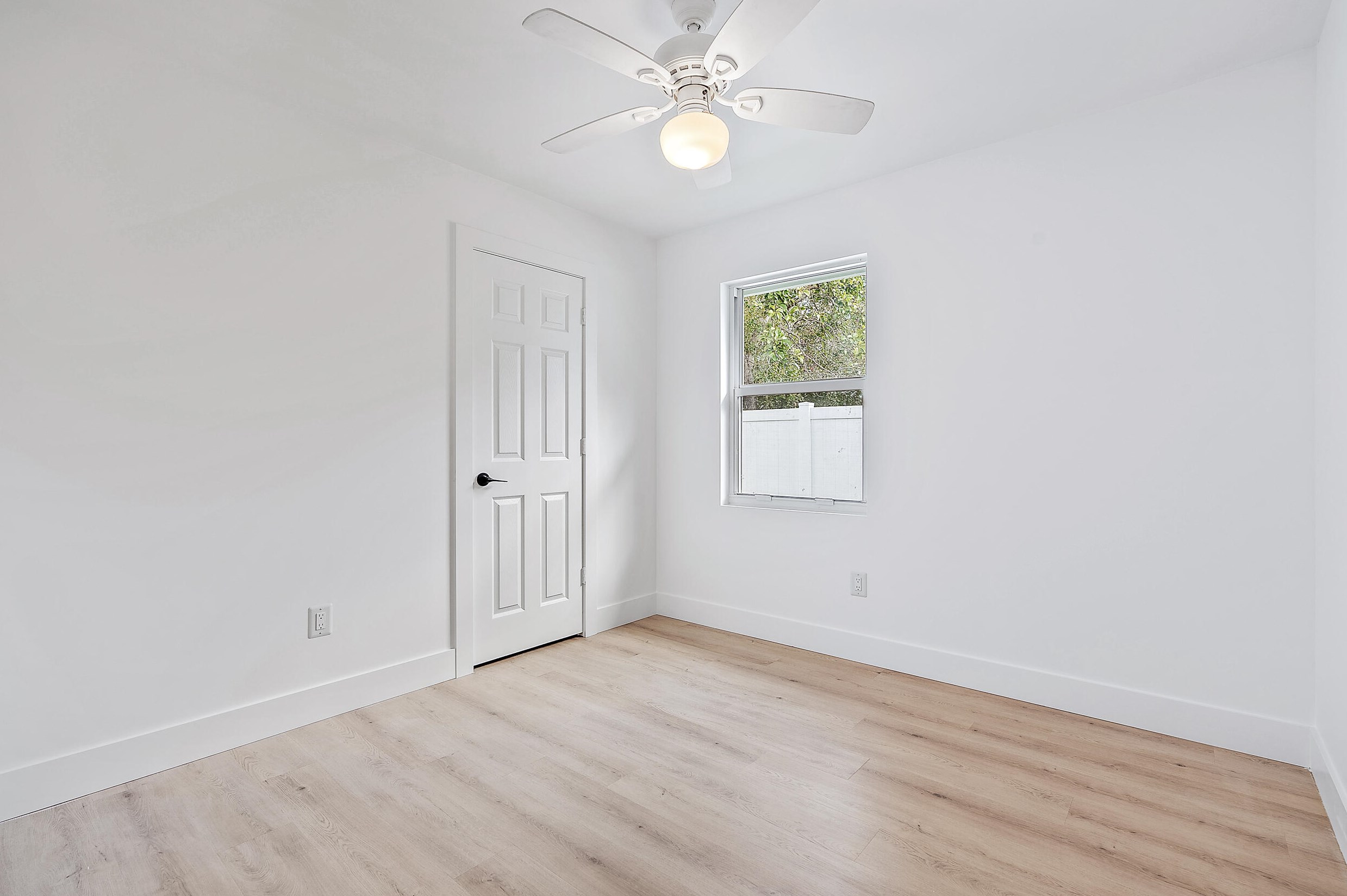 6169 Lucerne St, Jupiter FL  33458-6672 exterior