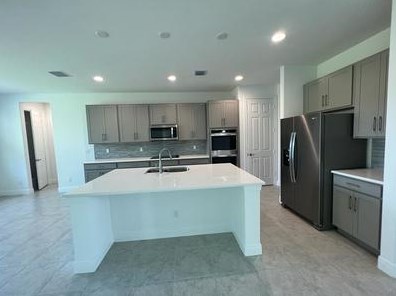 313 Sw Kestor Dr, Fort Pierce, FL 34953