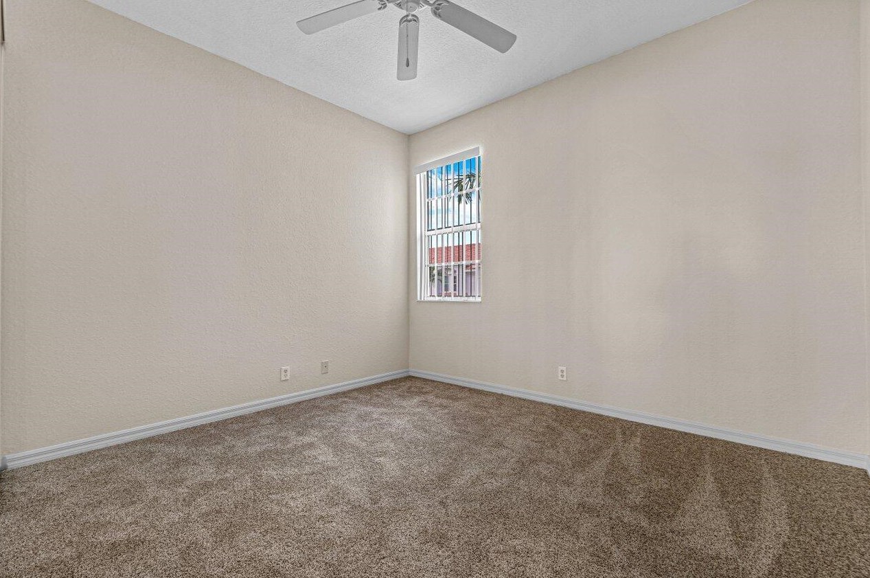 57 Lancaster Rd, Boynton Beach FL 33426-8431 exterior