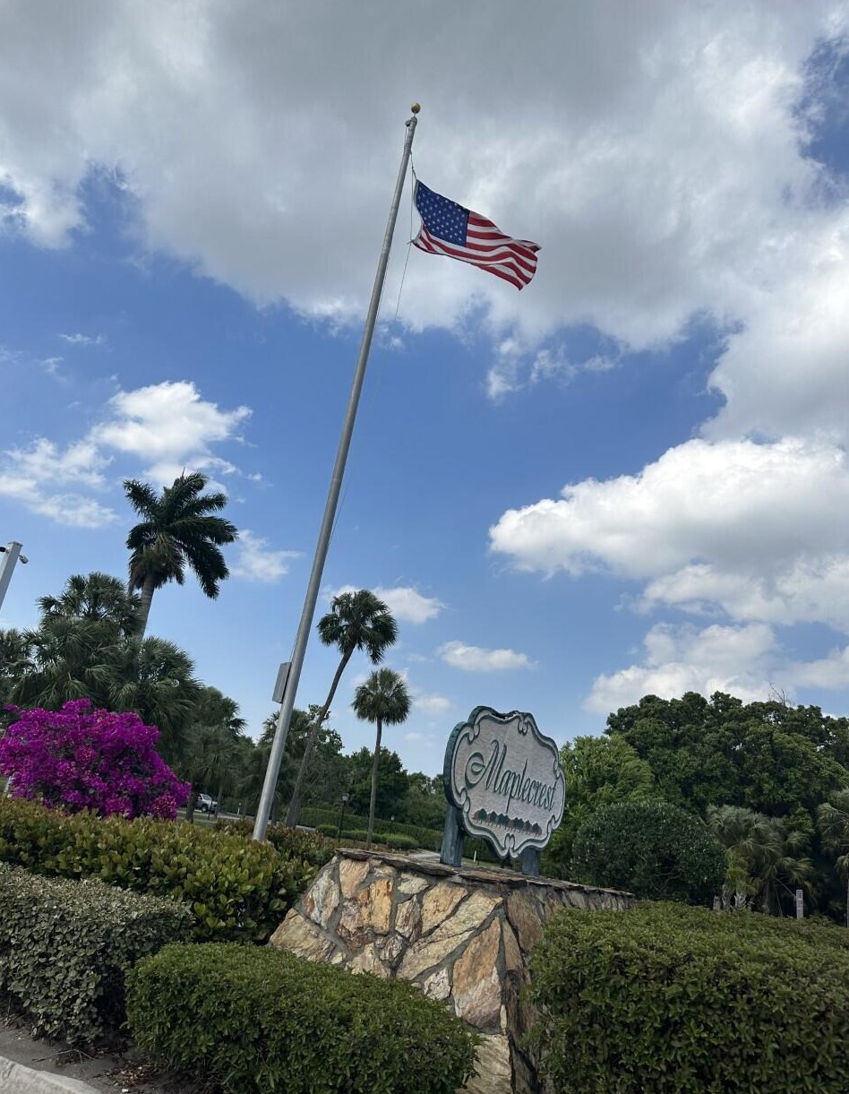 65 Maplecrest Cir, Jupiter FL  33458-7805 exterior