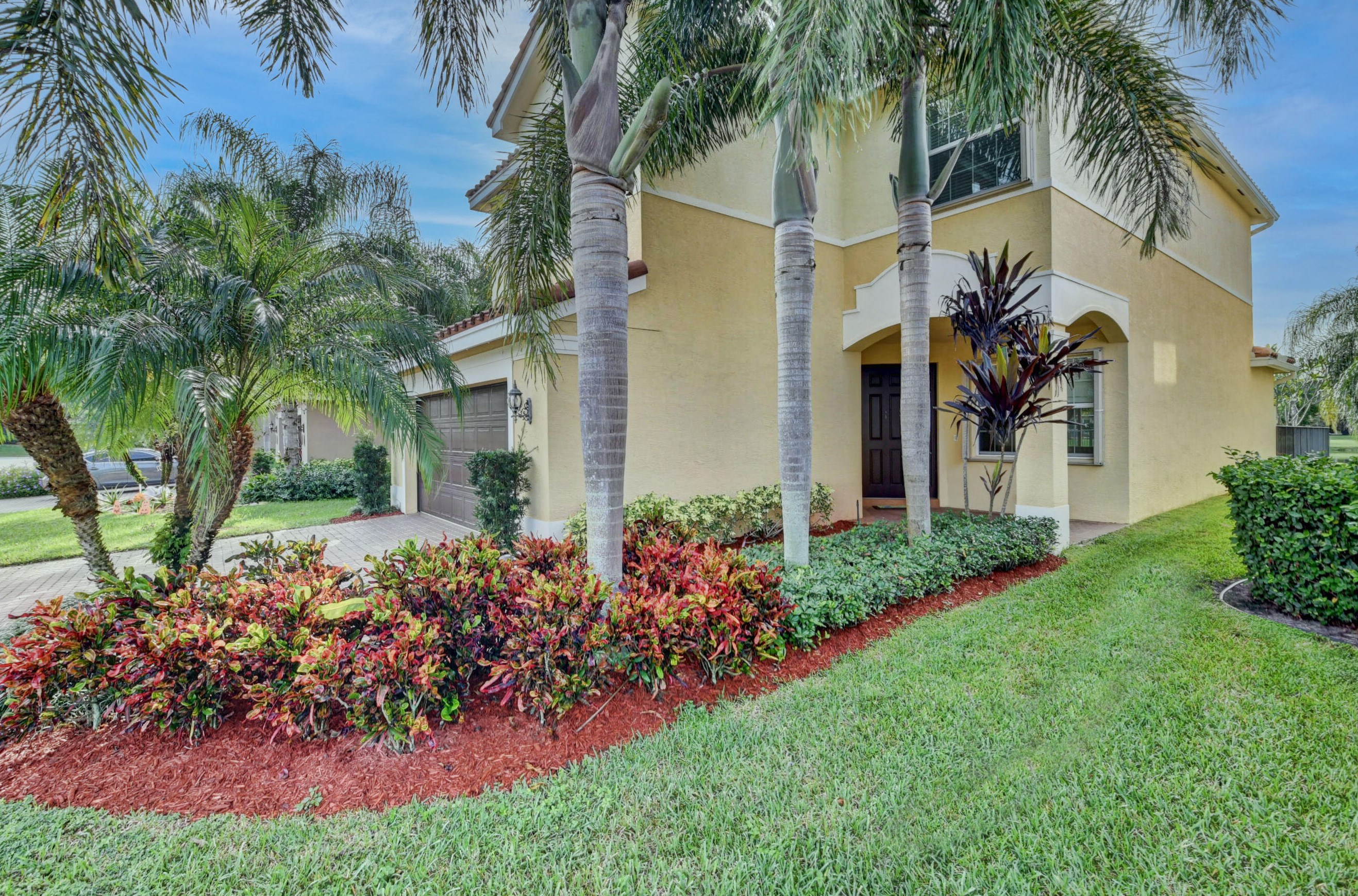 8142 Cantabria Falls Dr, Boynton Beach, FL 33473