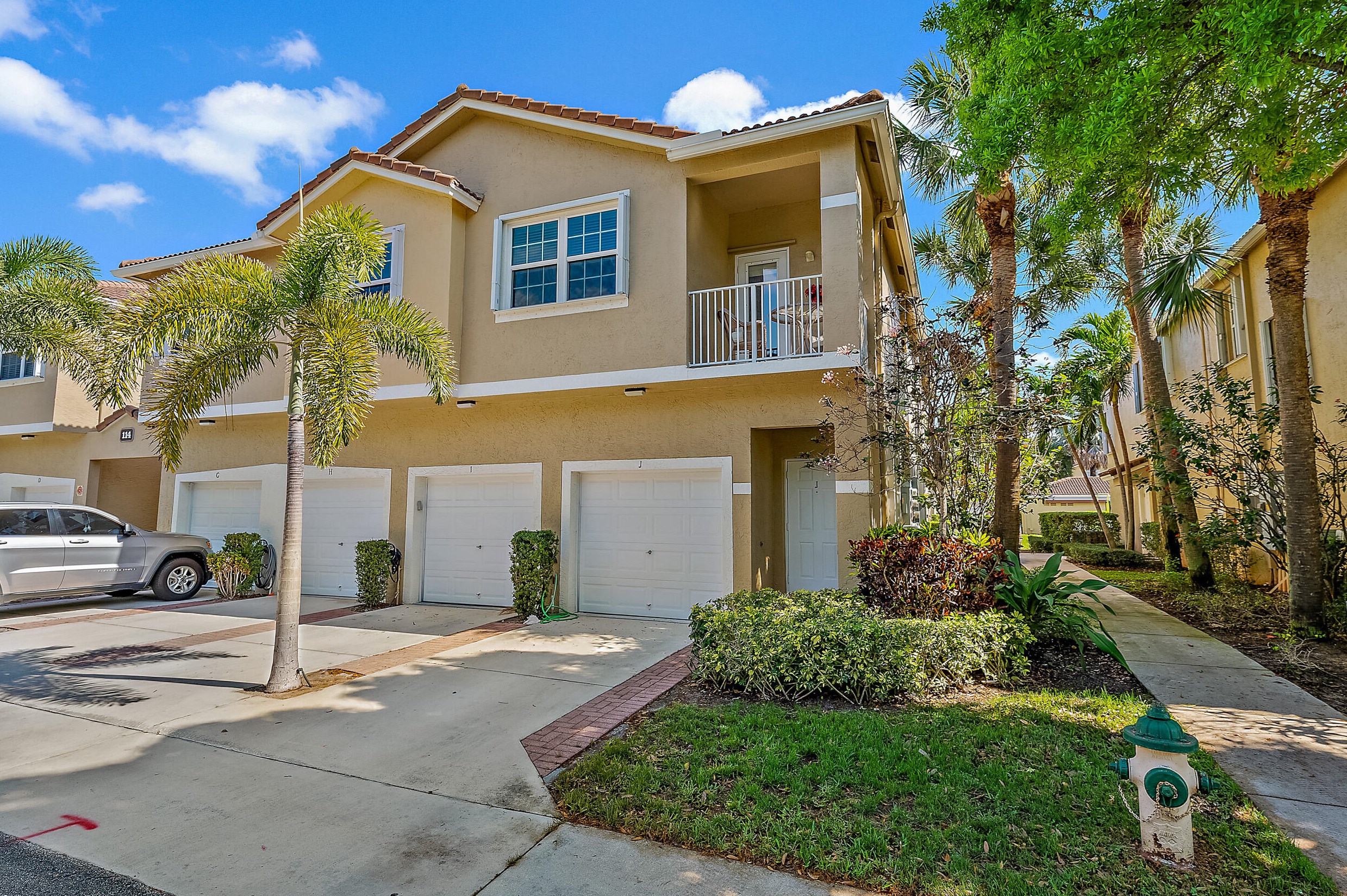 114 Lighthouse Cir #i, Jupiter, FL