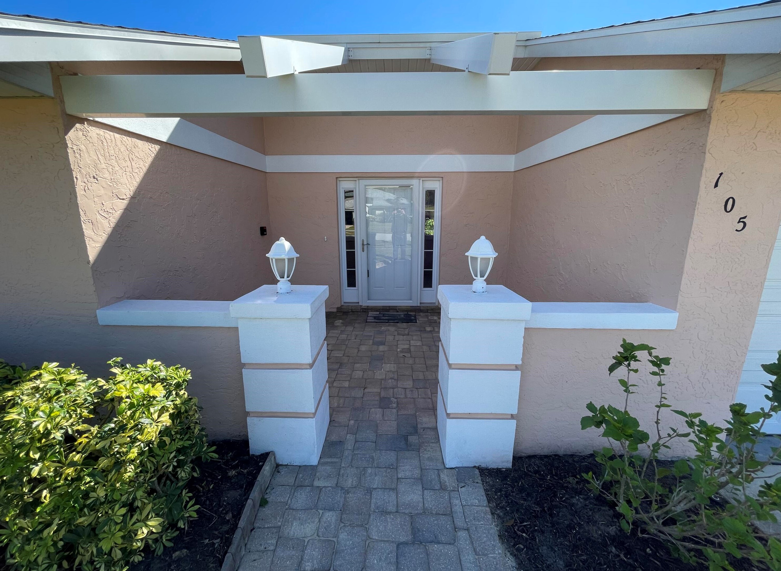 105 Grove Isle Pl, Vero Beach, FL 32962