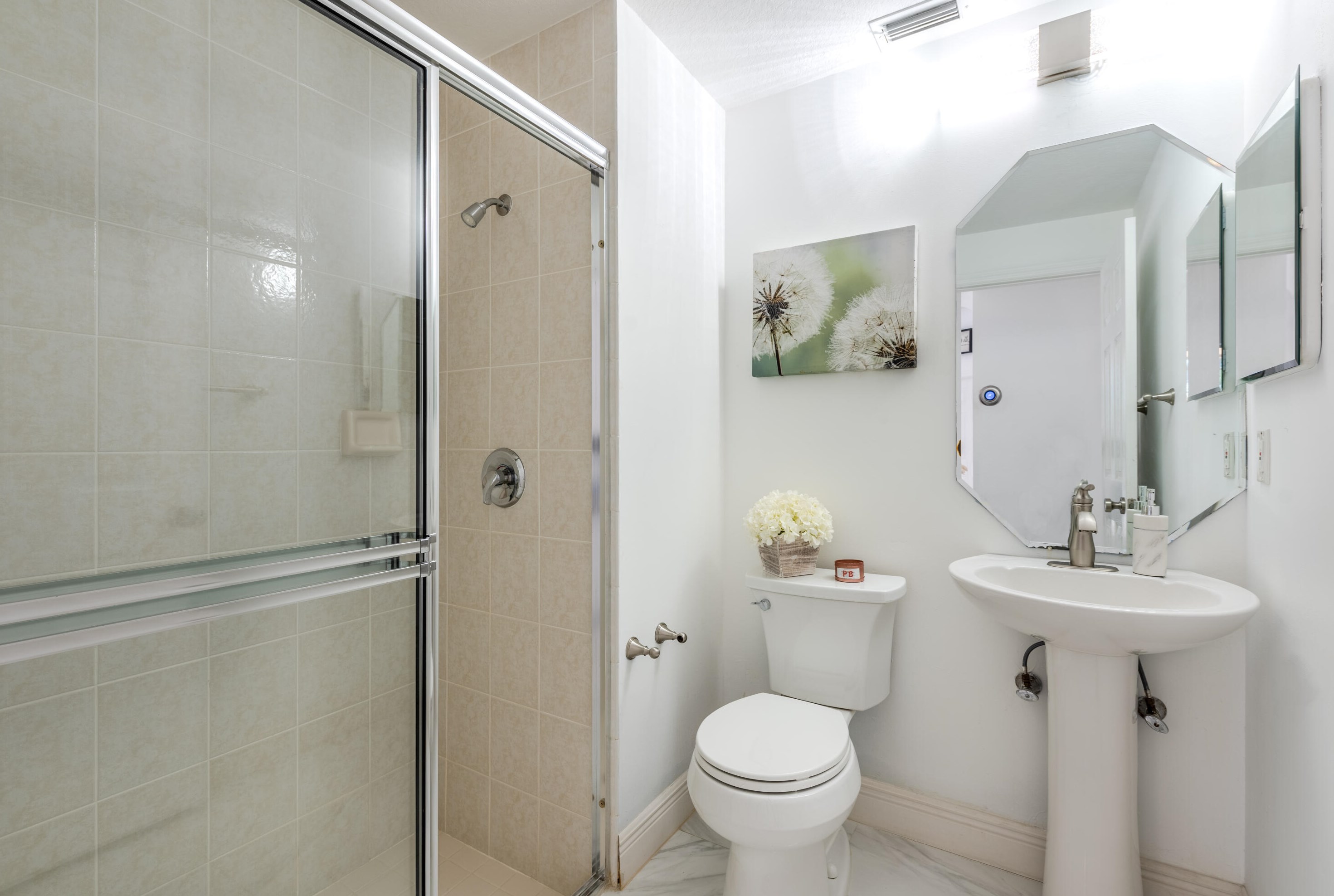 4050 Bahia Isle Cir, Lake Worth FL  33449-8305 exterior