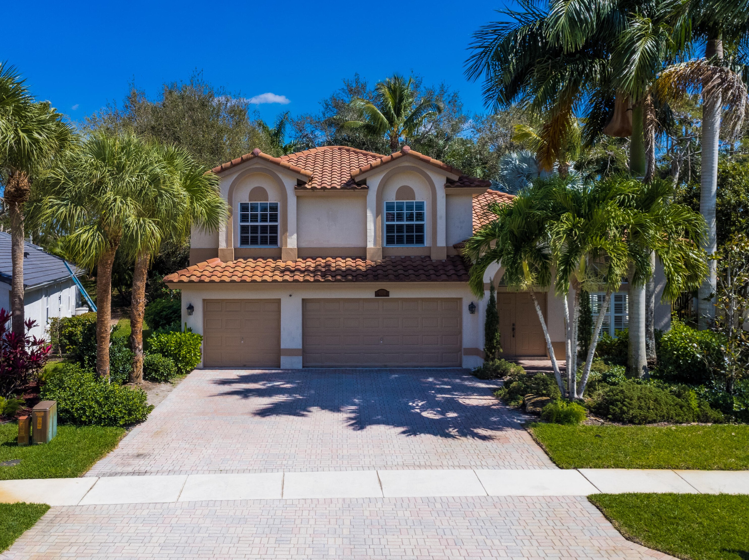 4050 Bahia Isle Cir, Lake Worth, FL 33449