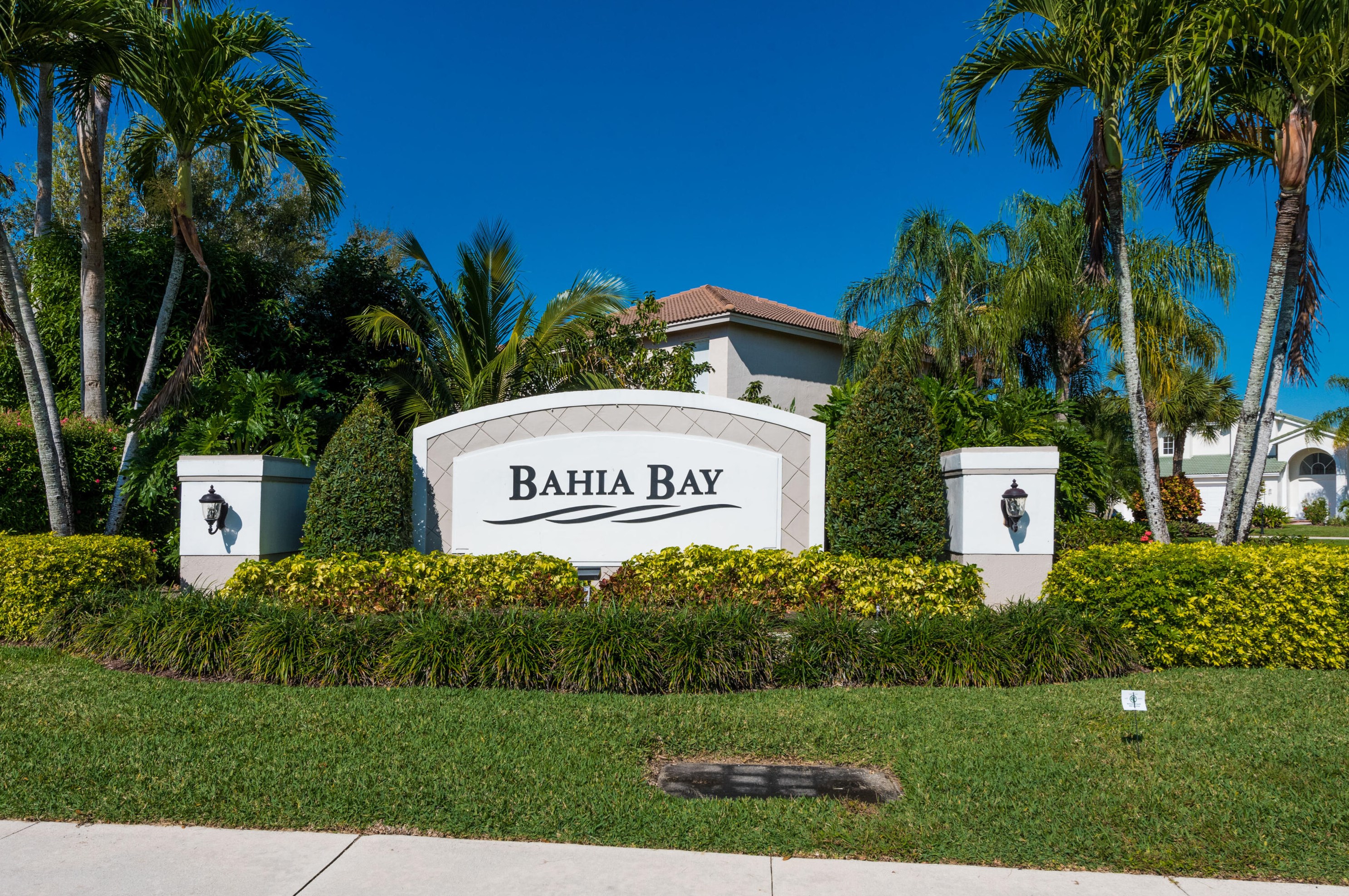 4050 Bahia Isle Cir, Lake Worth FL  33449-8305 exterior