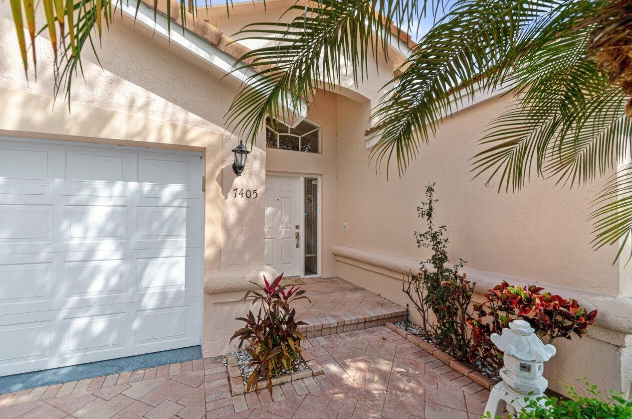 7405 Modena Dr, Boynton Beach, FL 33437