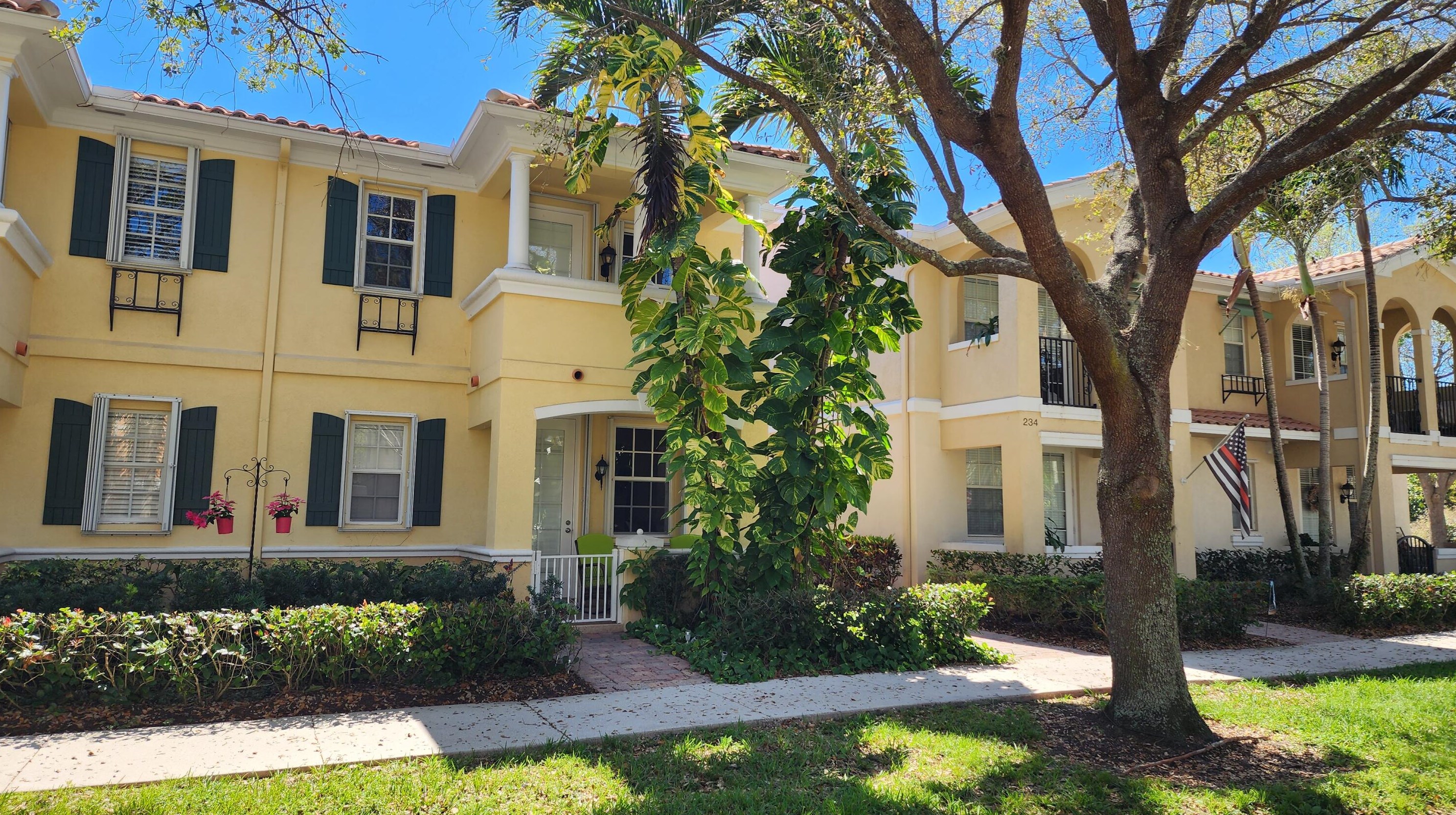 230 Soriano Dr, Jupiter, FL 33458