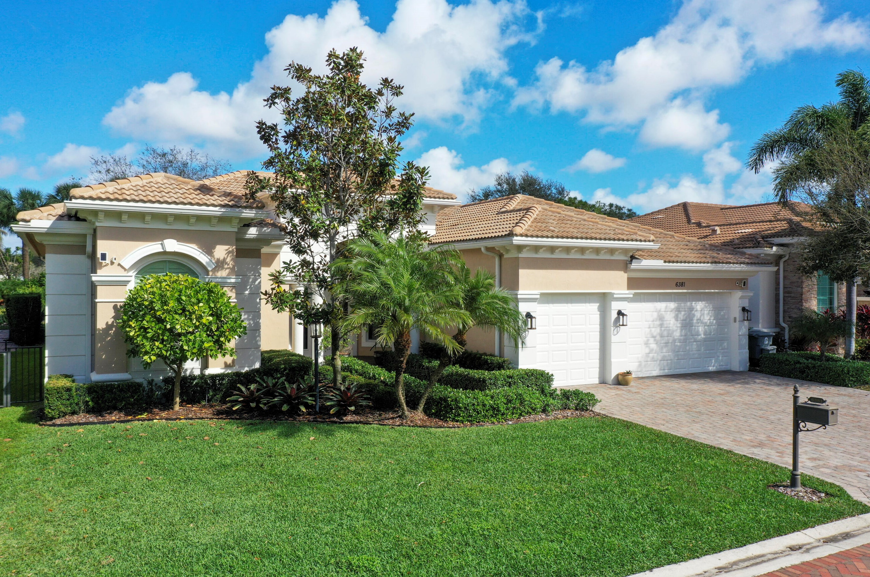 6381 Montesito St, Boca Raton FL  33496-3201 exterior