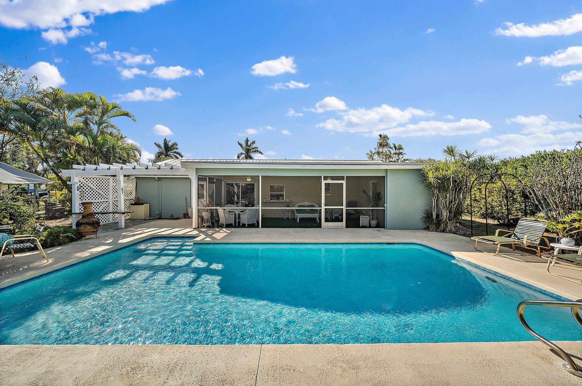409 Douglas Dr, Jupiter, FL 33458-5004