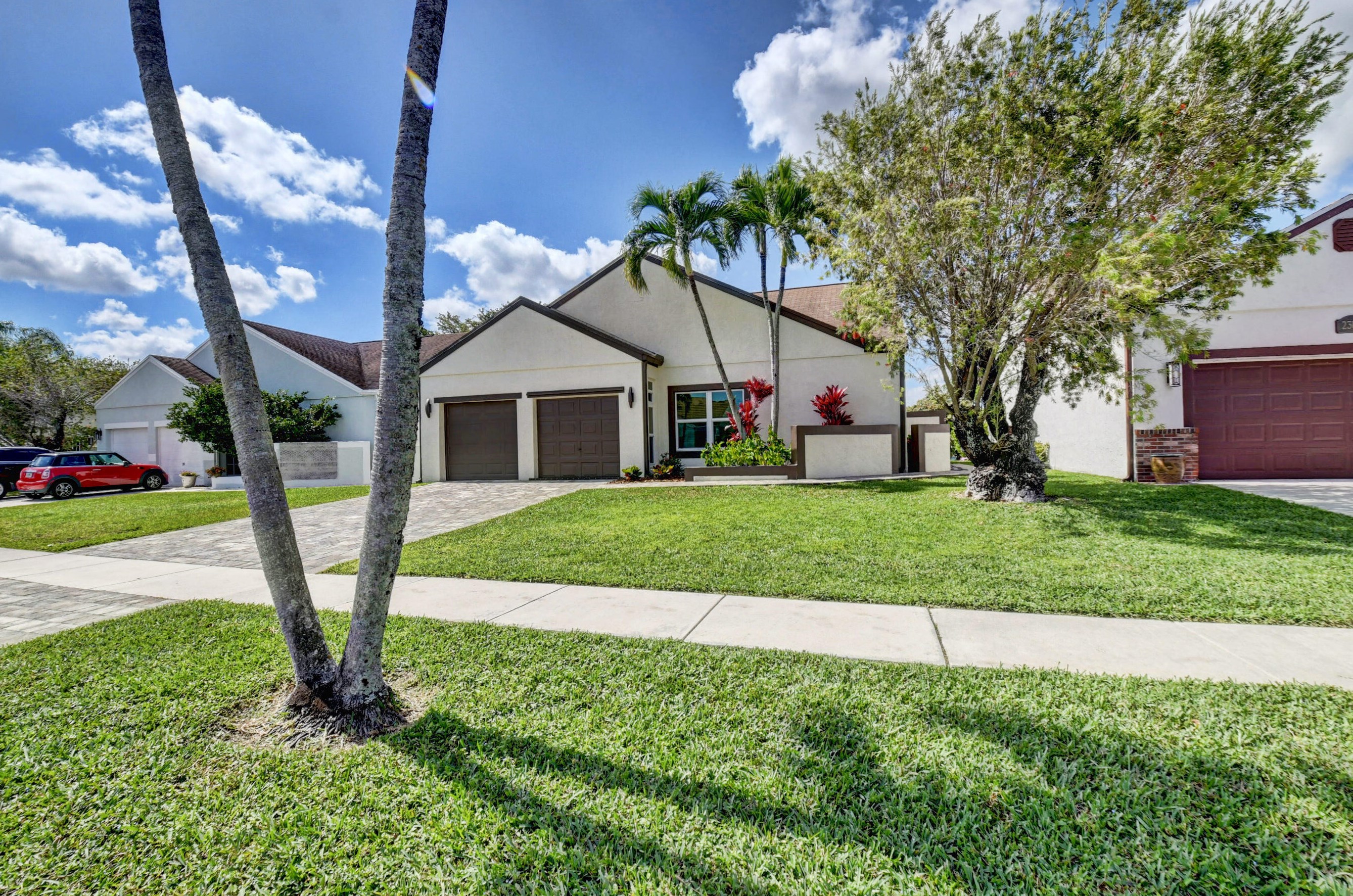 23093 Old Inlet Bridge Dr, Boca Raton, FL 33433-6825