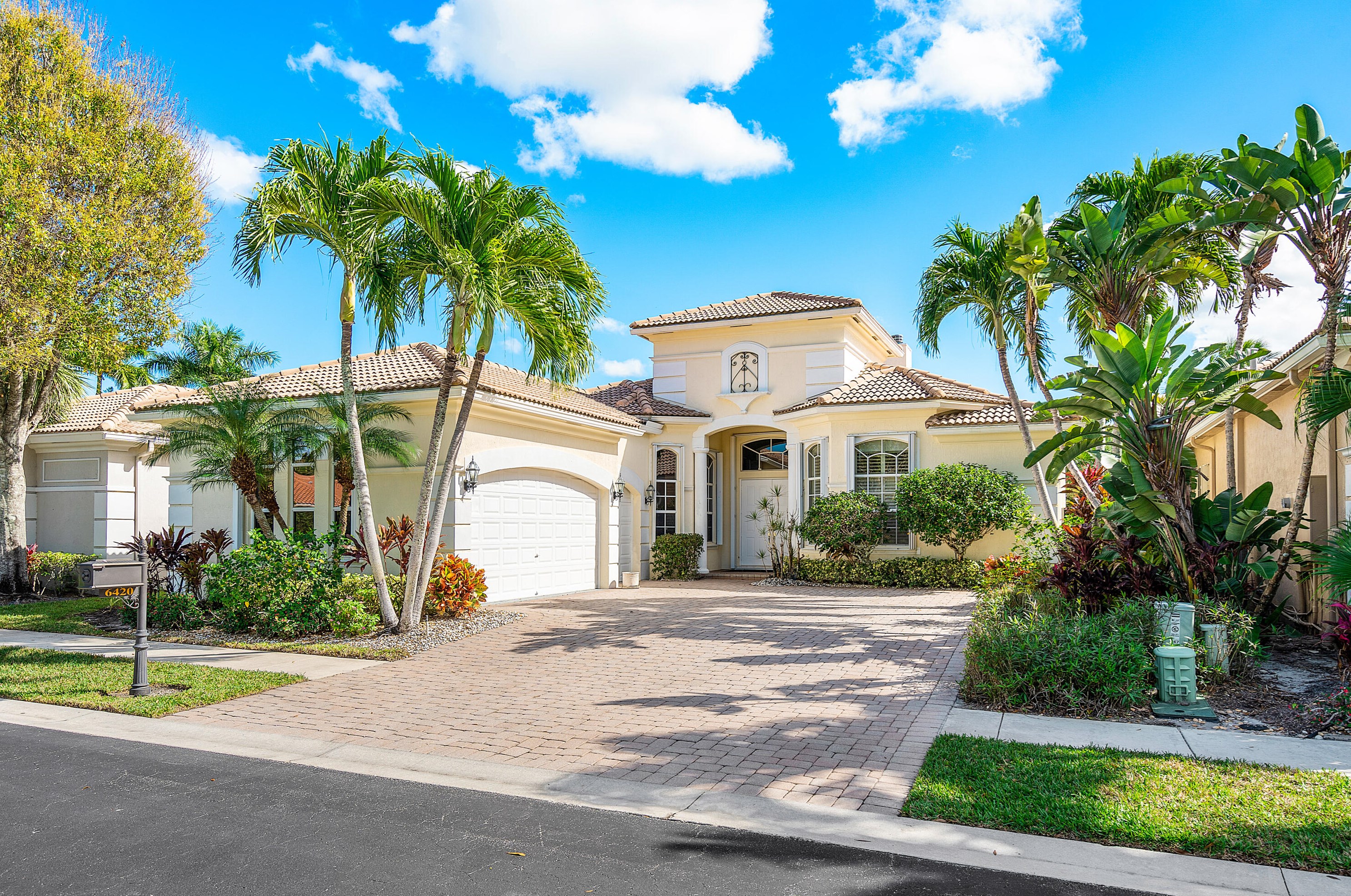 6420 Polo Pointe Way, Delray Beach, FL 33484