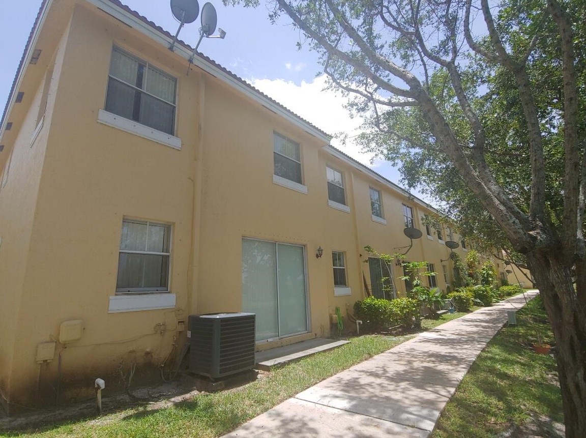 2244 Shoma Dr, West Palm Beach, FL 33414