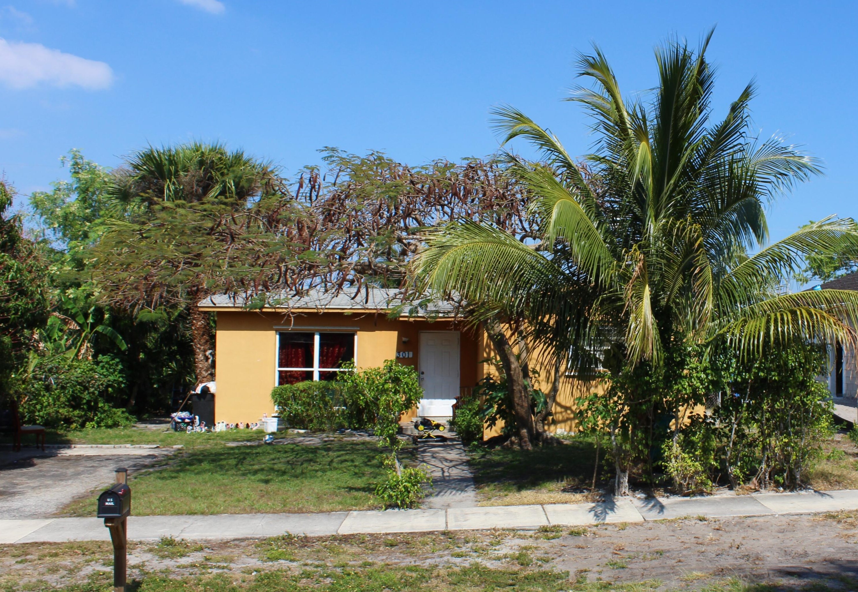 301 Ocean Pkwy, Boynton Beach, FL 33435-1846