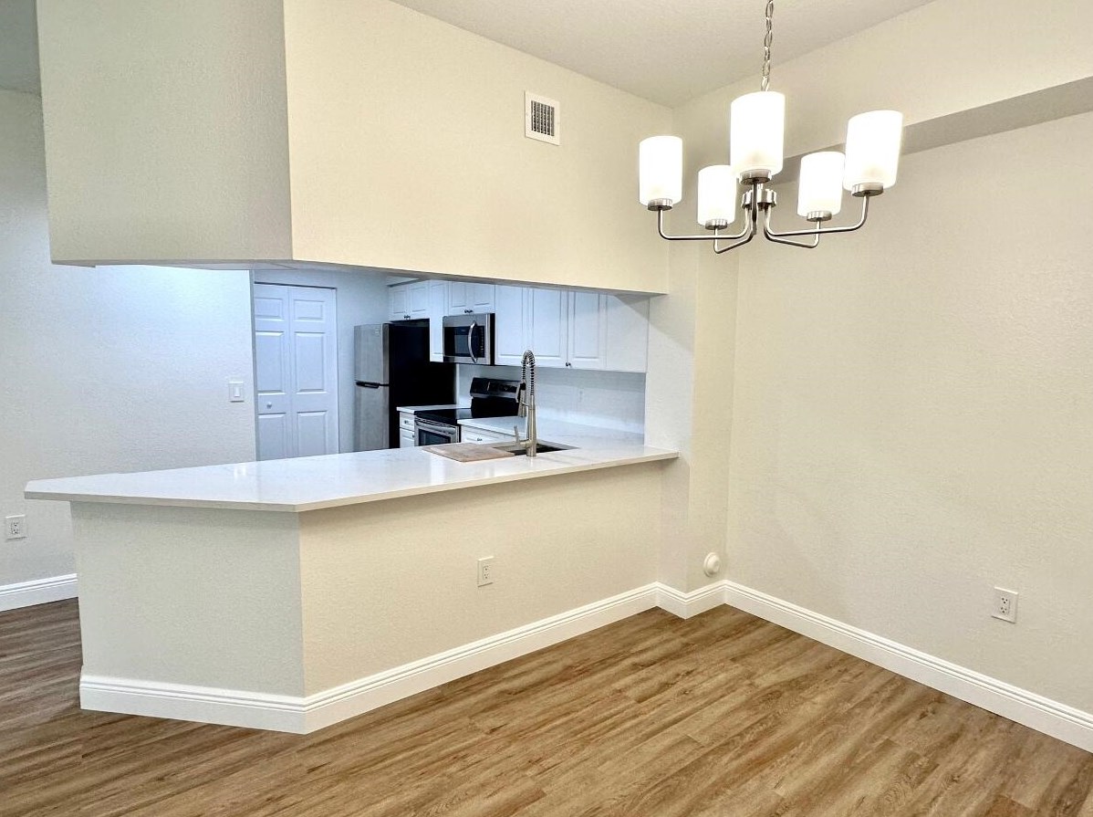 3018 Alcazar Pl #106, West Palm Beach, FL 33410