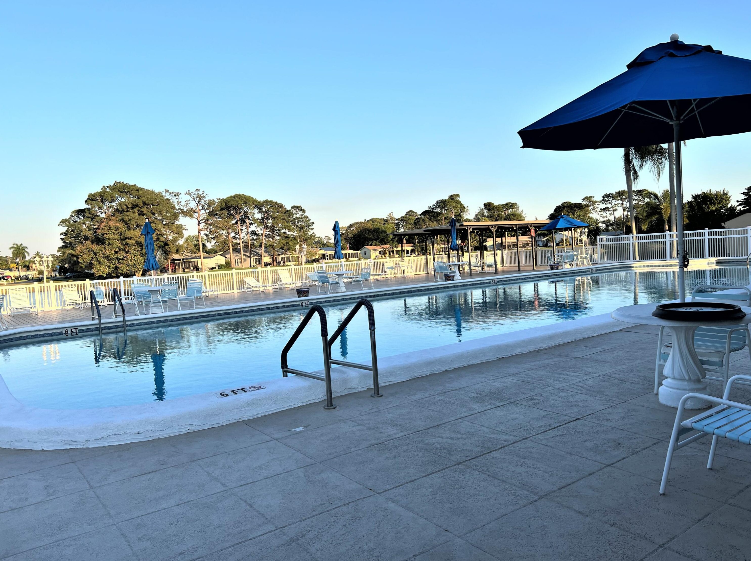 429 Pine Glen Ln, Lake Worth FL  33463-8527 exterior