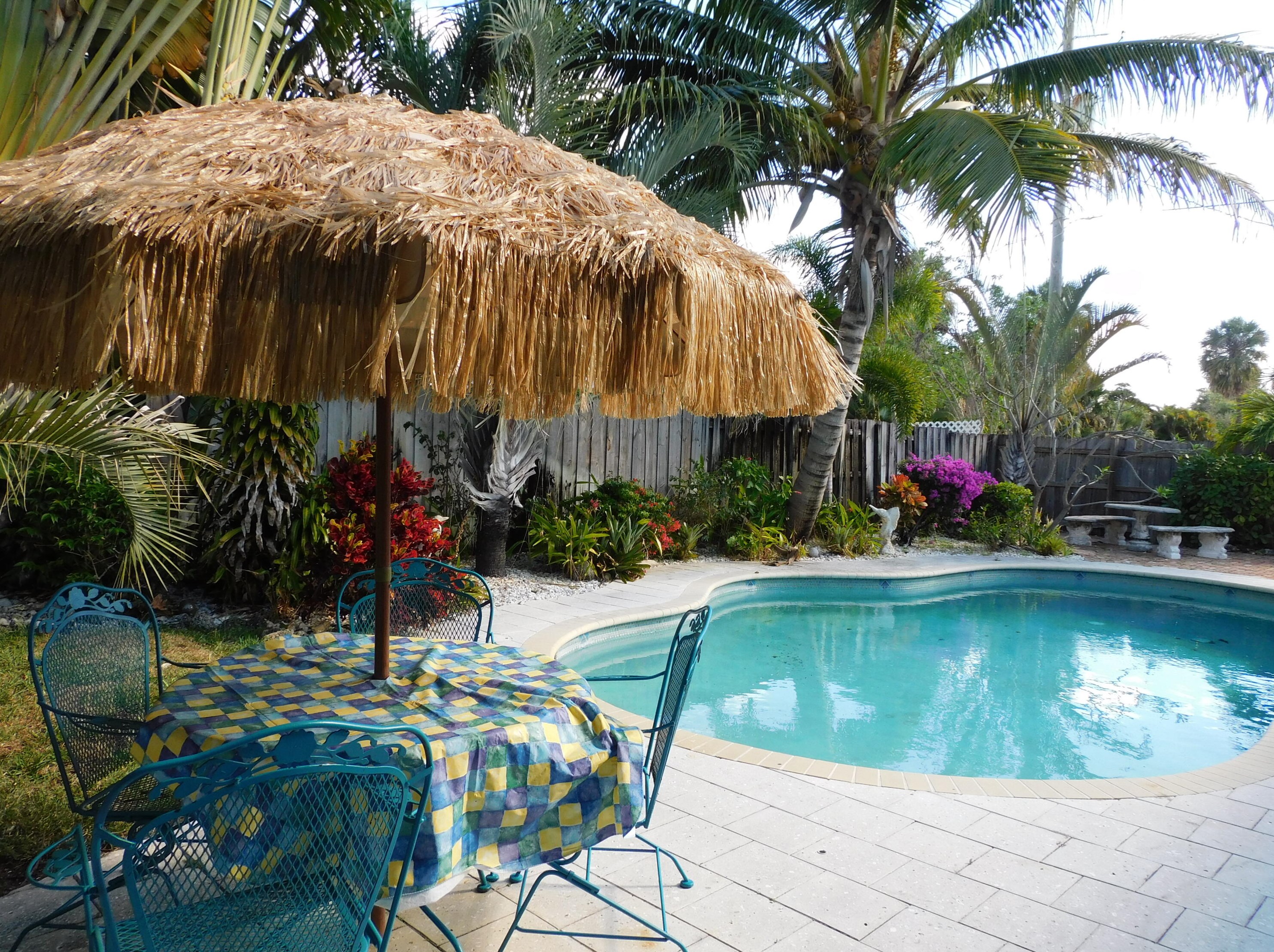 512 Palmway, Lake Worth FL  33460-3125 exterior