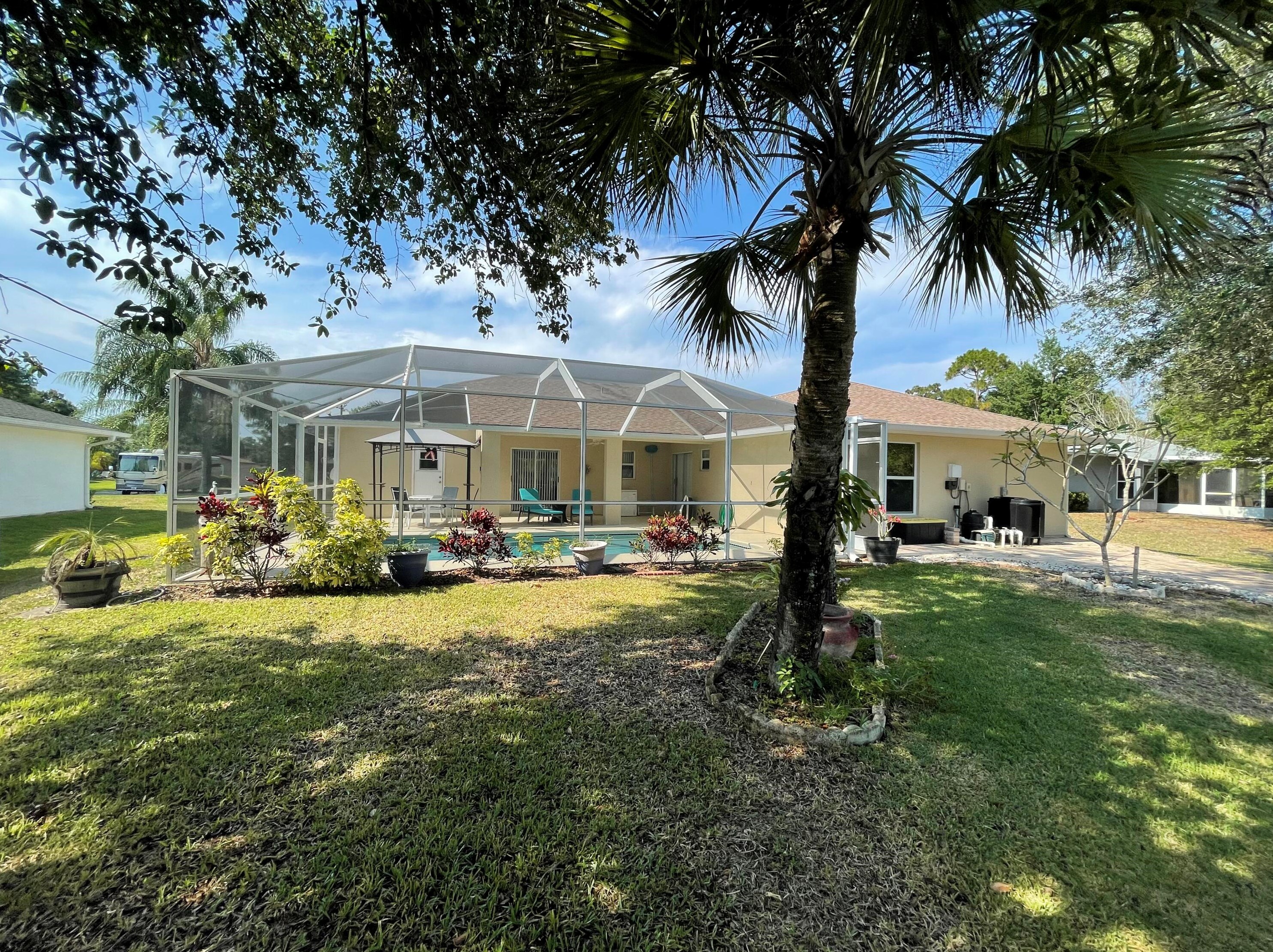 962 Montrose Ave, Sebastian, FL 32958
