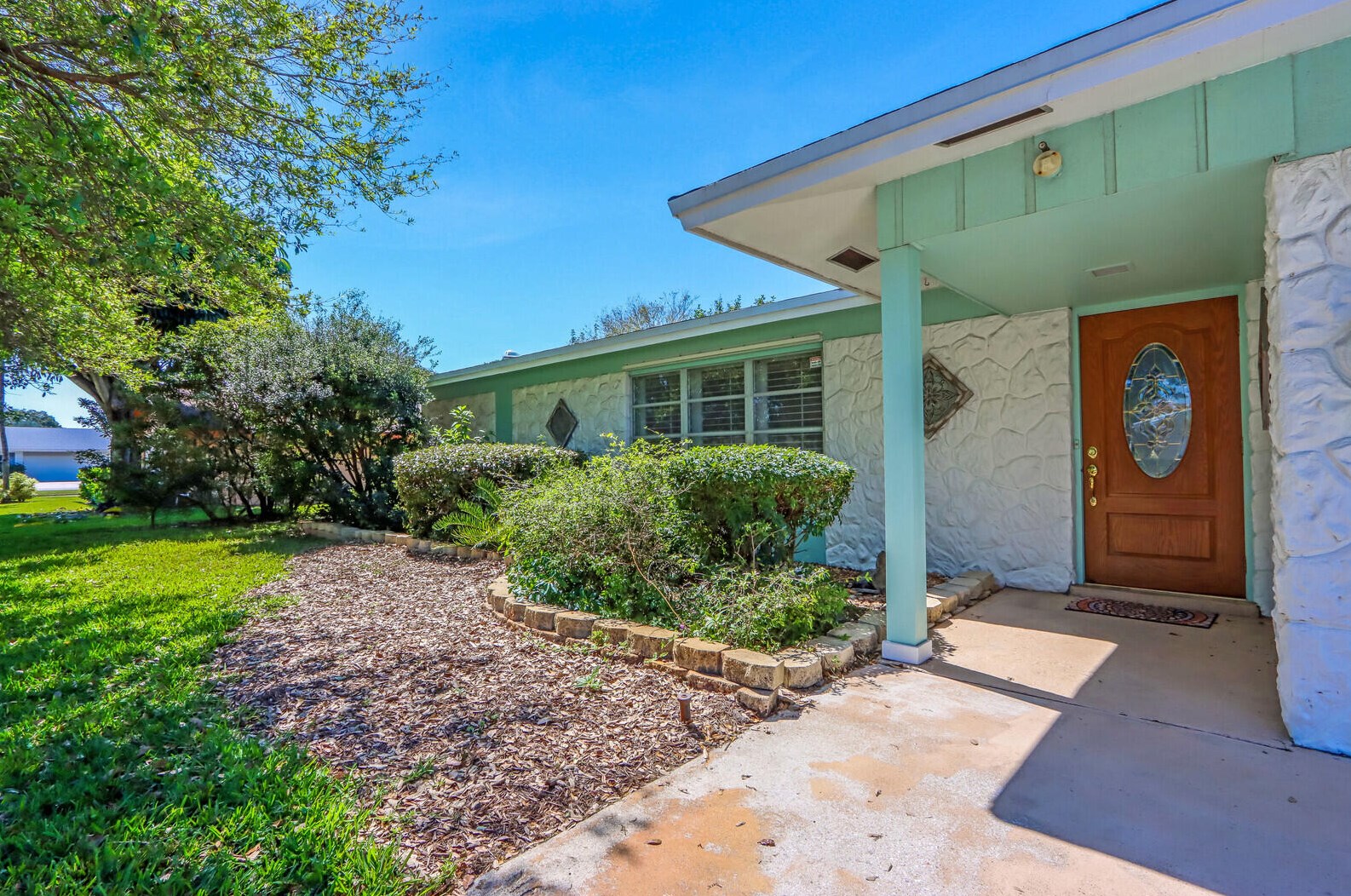 9695 Heather Cir, West Palm Beach, FL 33410-5442