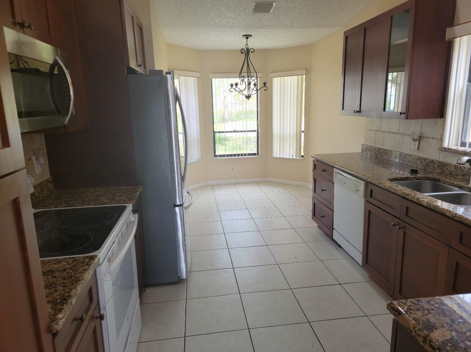 8570 Jared Way, Boca Raton, FL 33433