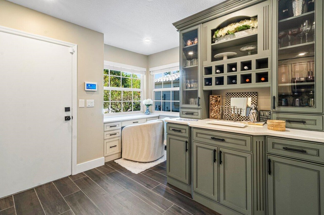 8878 Riverfront Ter, Jupiter FL  33469-1818 exterior