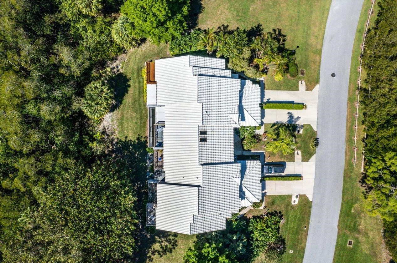8878 Riverfront Ter, Jupiter FL  33469-1818 exterior