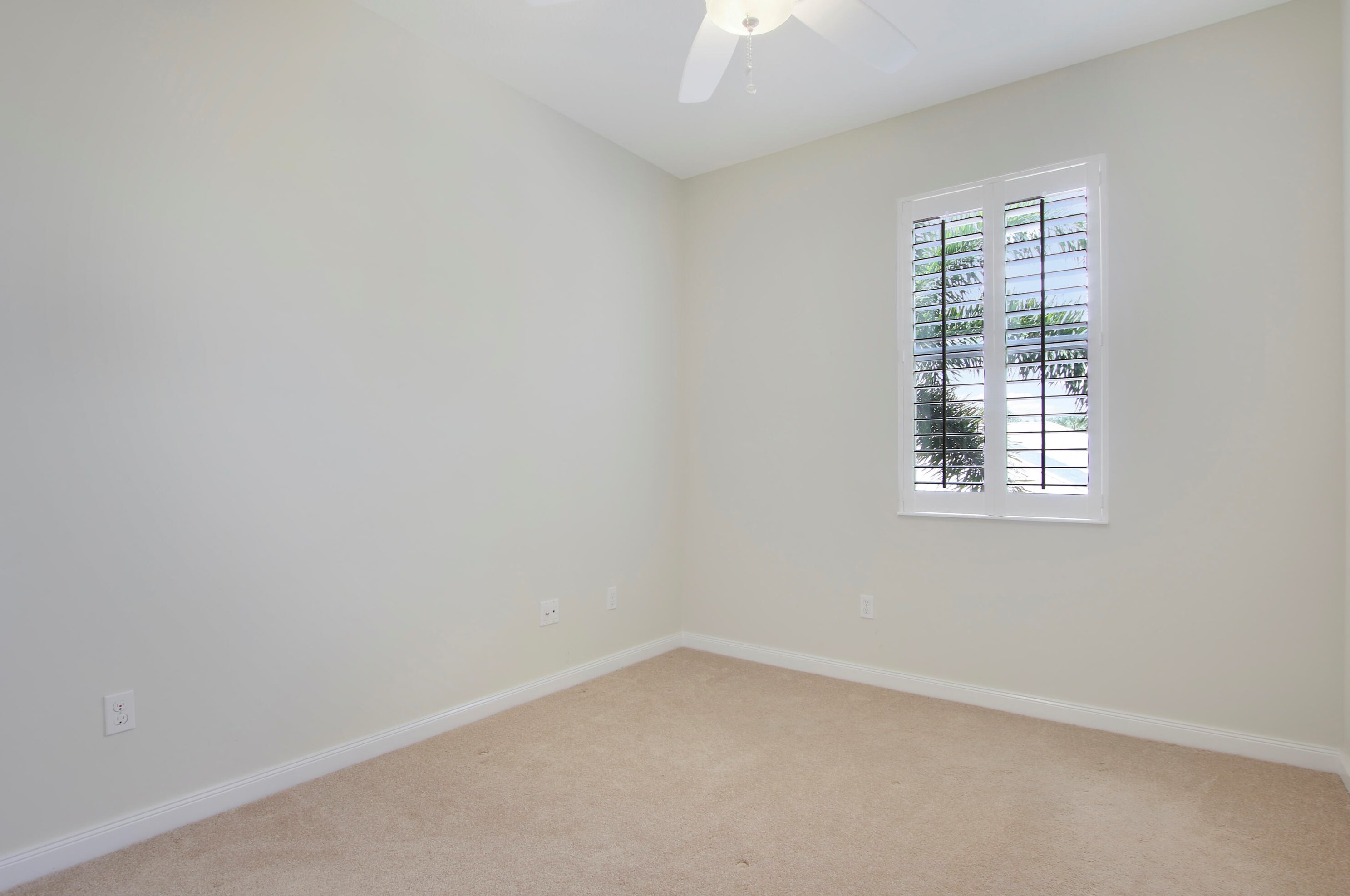1327 Jeaga Dr, Jupiter FL  33458-8766 exterior
