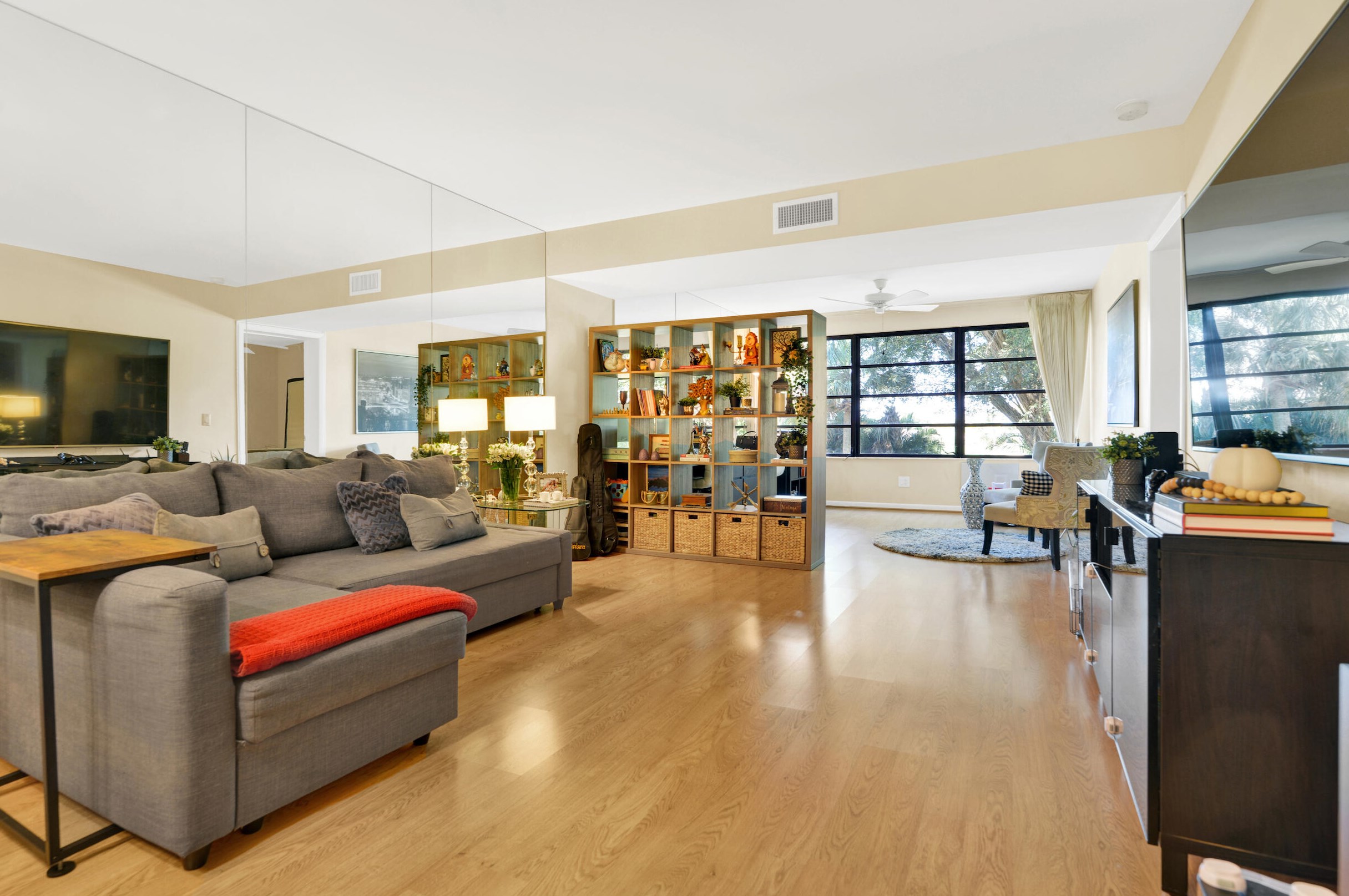 6073 Balboa Cir #202, Boca Raton, FL 33433