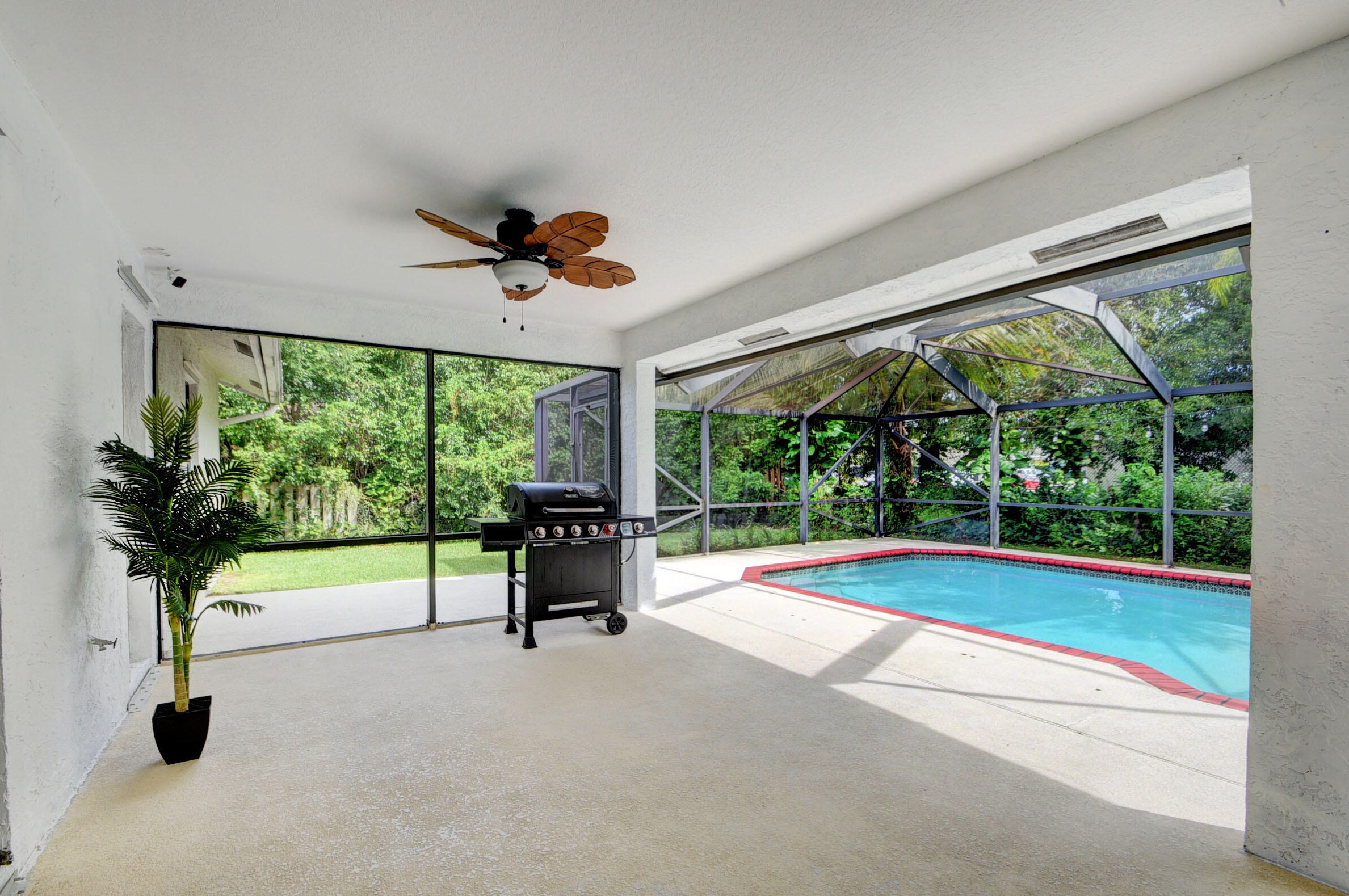 2664 Yarmouth Dr, West Palm Beach, FL 33414