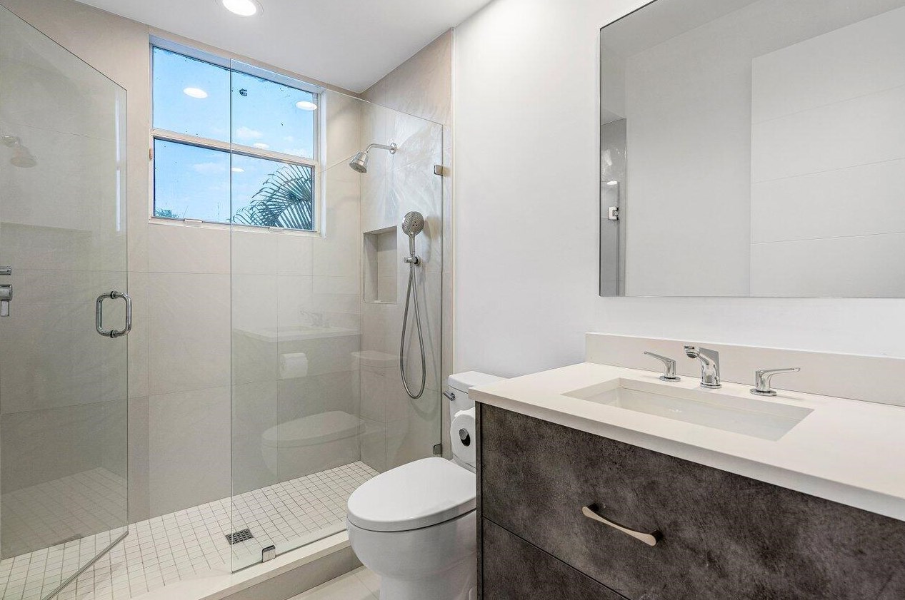 4190 Briarcliff Cir, Boca Raton FL  33496-4067 exterior