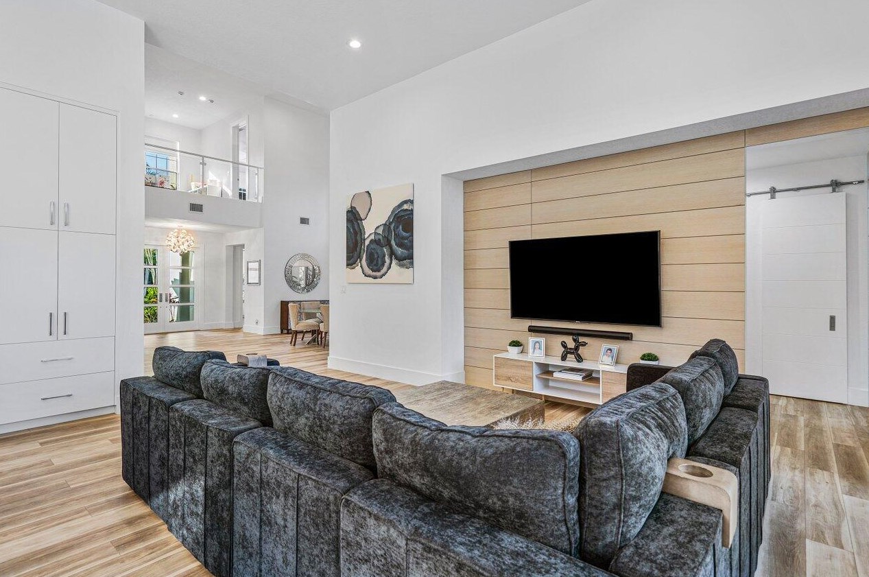 4190 Briarcliff Cir, Boca Raton FL  33496-4067 exterior