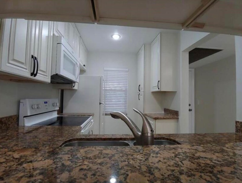 9903 Three Lakes Cir #12-g, Boca Raton, FL 33428