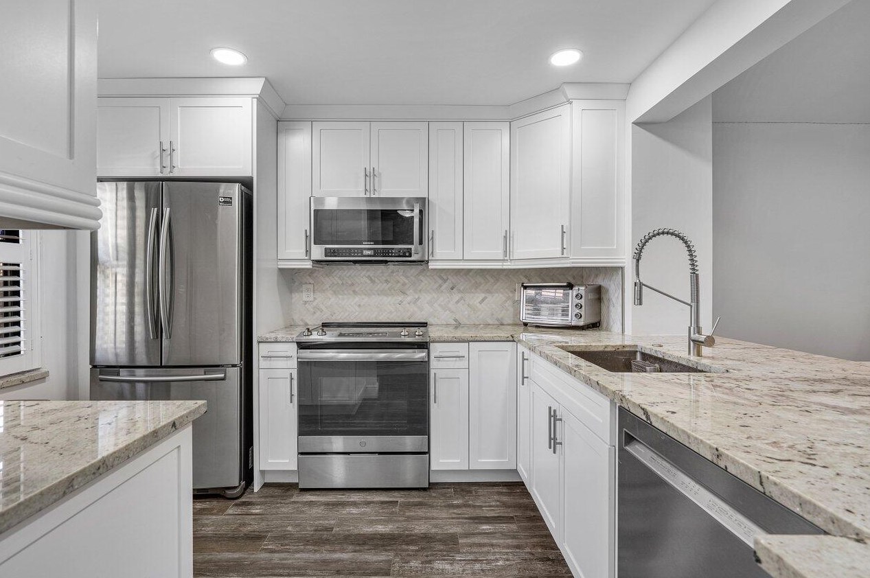 22160 Palms Way #106, Boca Raton, FL 33433