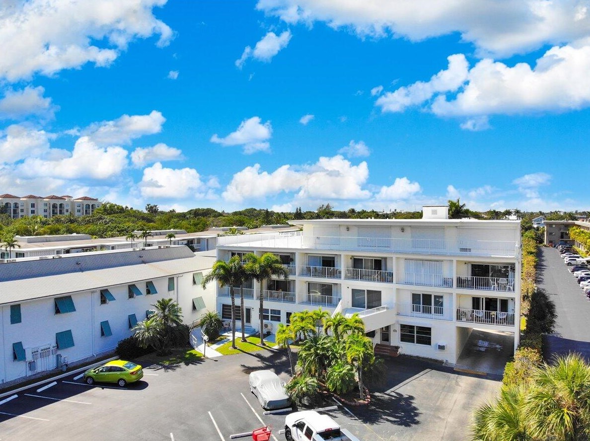 4001 S Ocean Blvd #311, Palm Beach, FL 33480