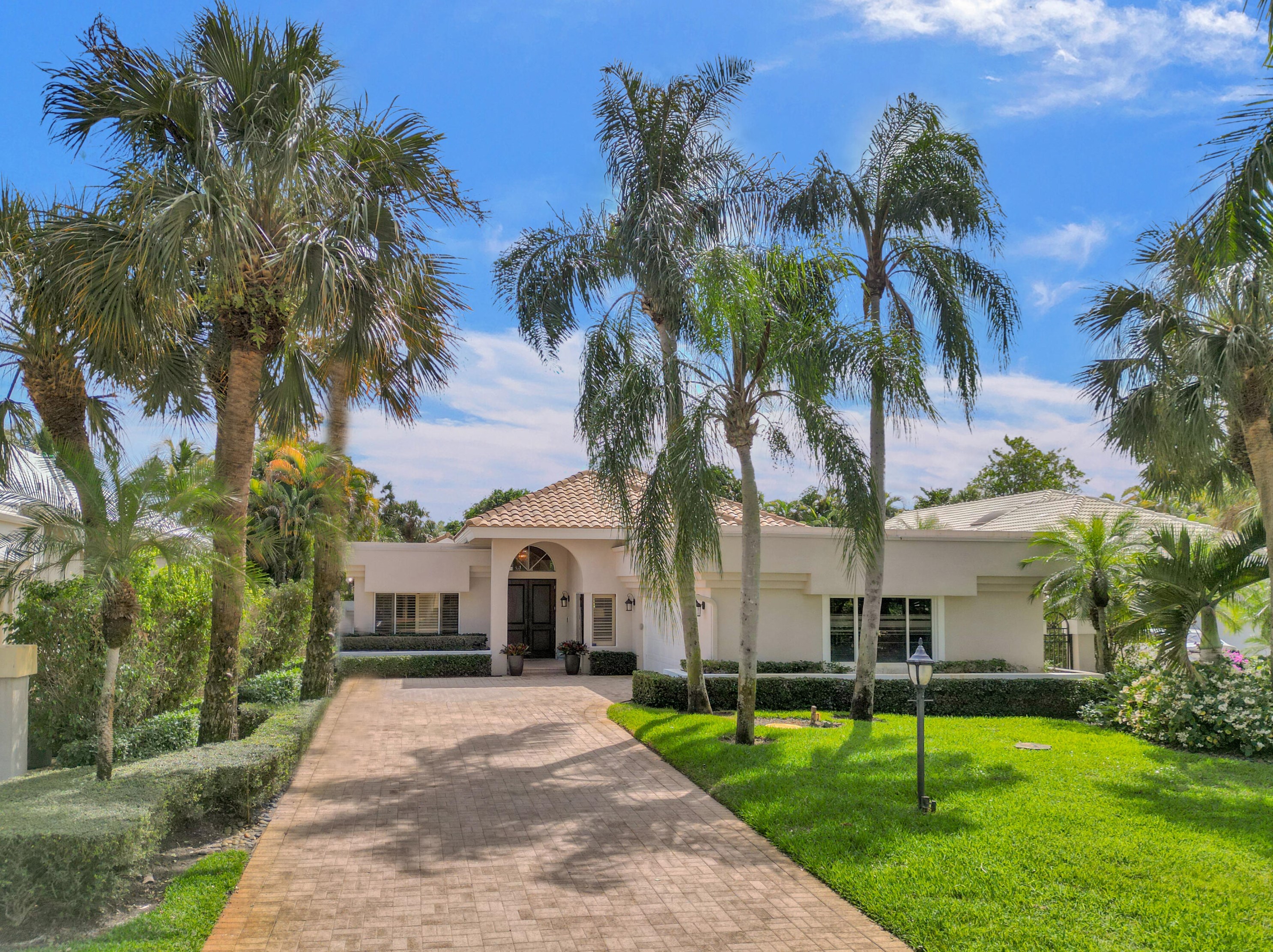 17440 Loch Lomond Way, Boca Raton, FL 33496-5915