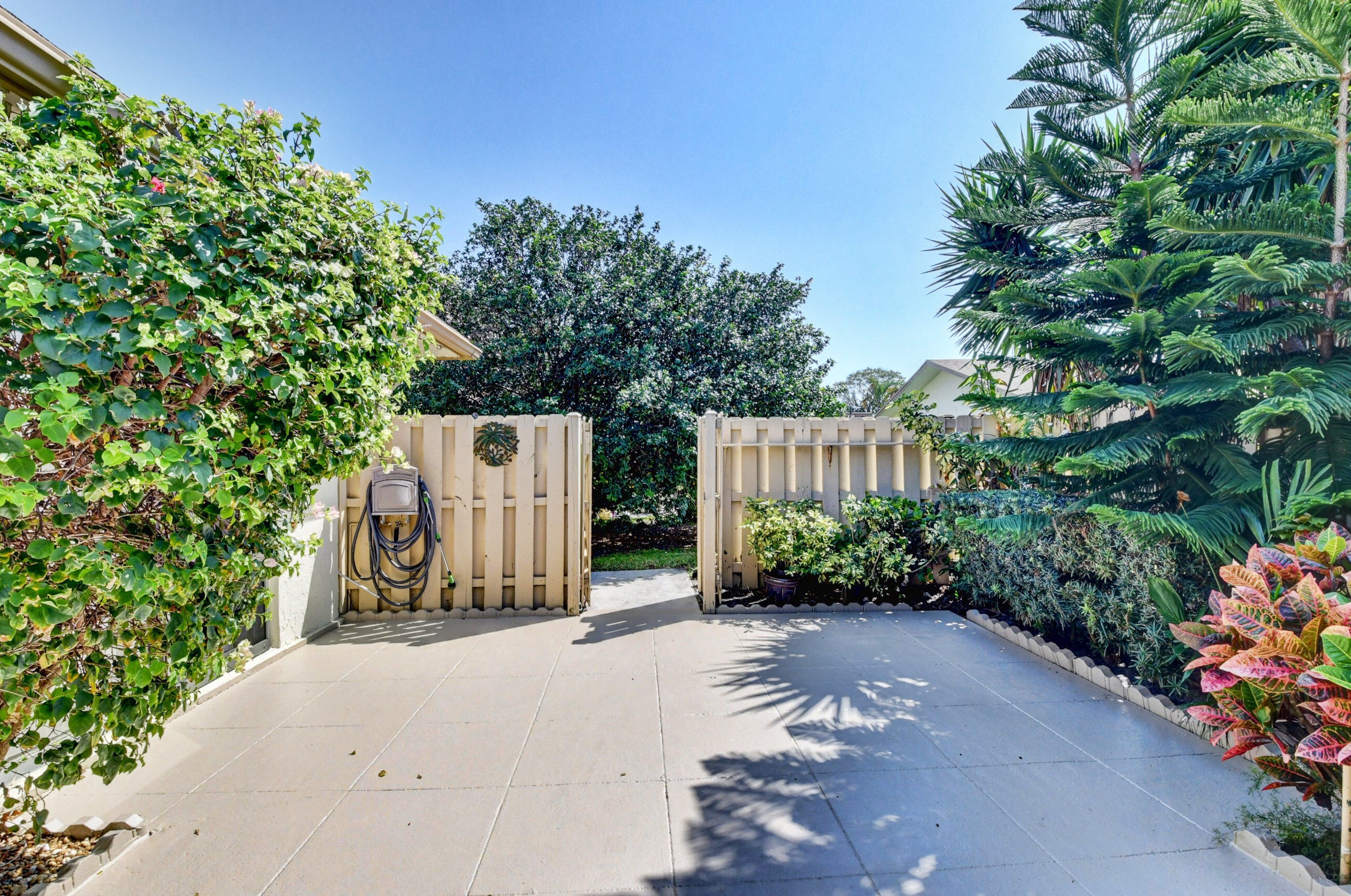 729 Nw 29th Ave #d, Delray Beach, FL