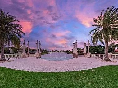 8236 Seahorse Cove Blvd, Lake Worth, FL 33467-6954