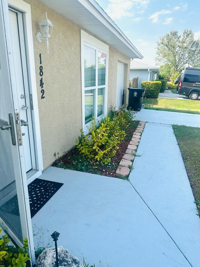1842 Sw Morelia Ln, Fort Pierce, FL 34953