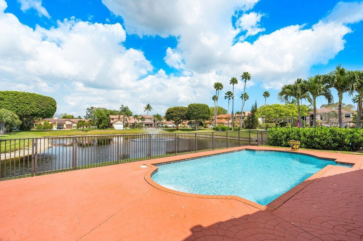 23180 Boca Club Colony Cir, Boca Raton, FL 33433-3936