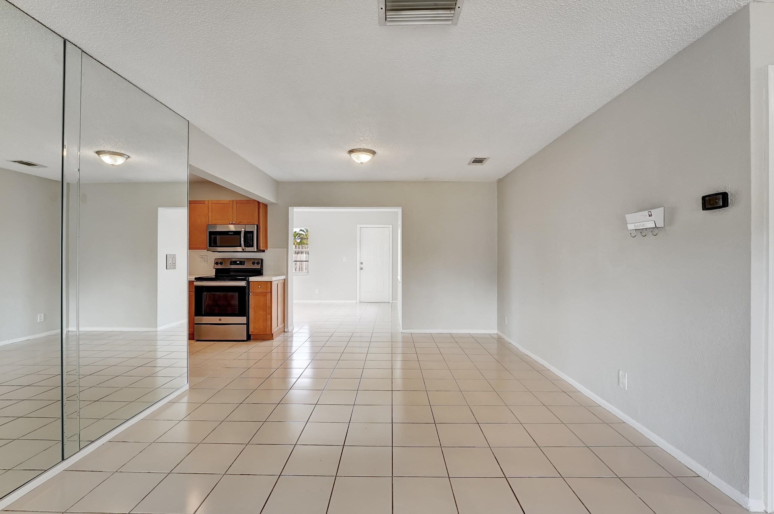 9726 Richmond Cir, Boca Raton FL  33434-2315 exterior