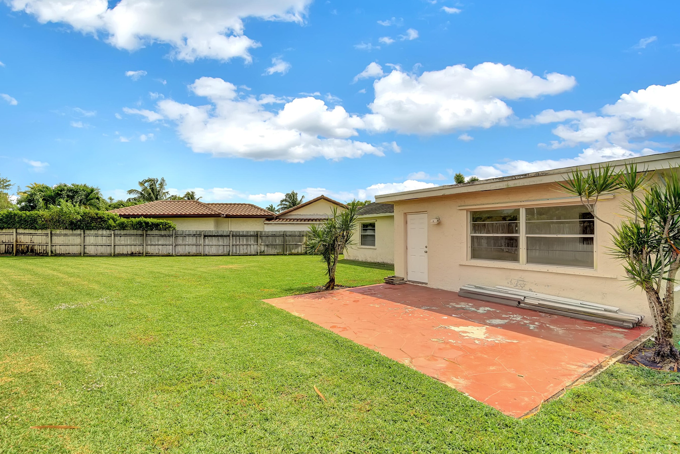 9726 Richmond Cir, Boca Raton FL  33434-2315 exterior