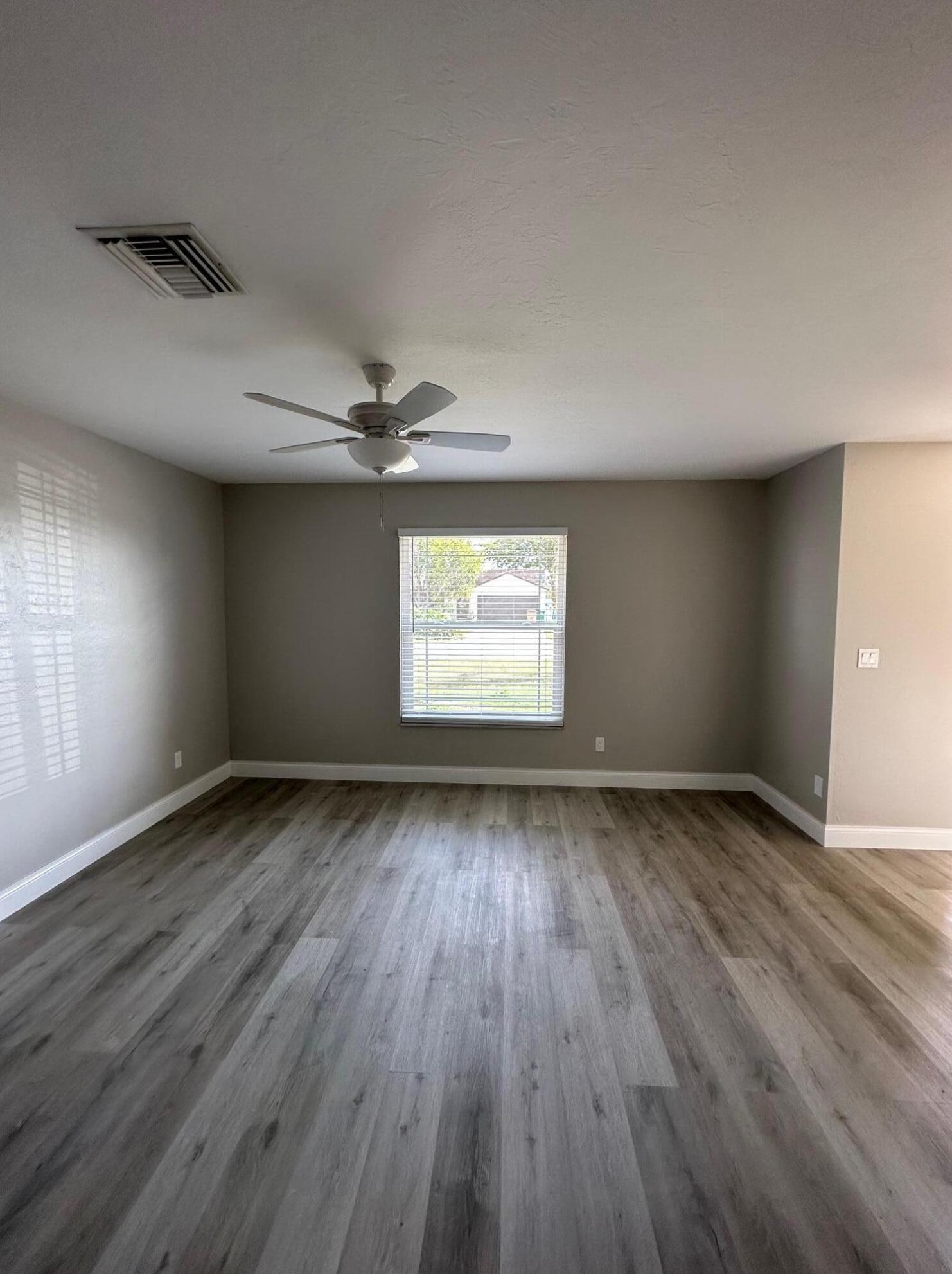 1216 13th Ave, Cape Coral FL  33909-1520 exterior