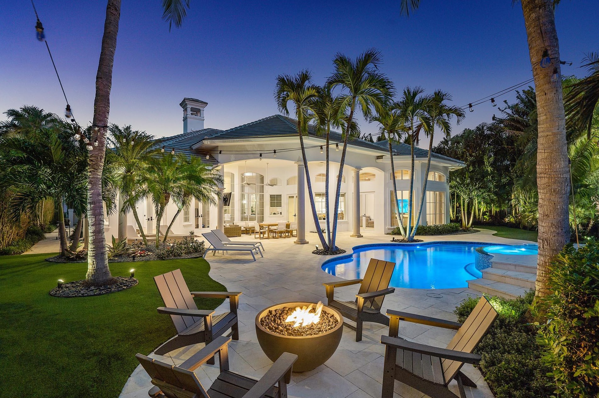 2083 Thatch Palm Dr, Boca Raton FL  33432-7460 exterior