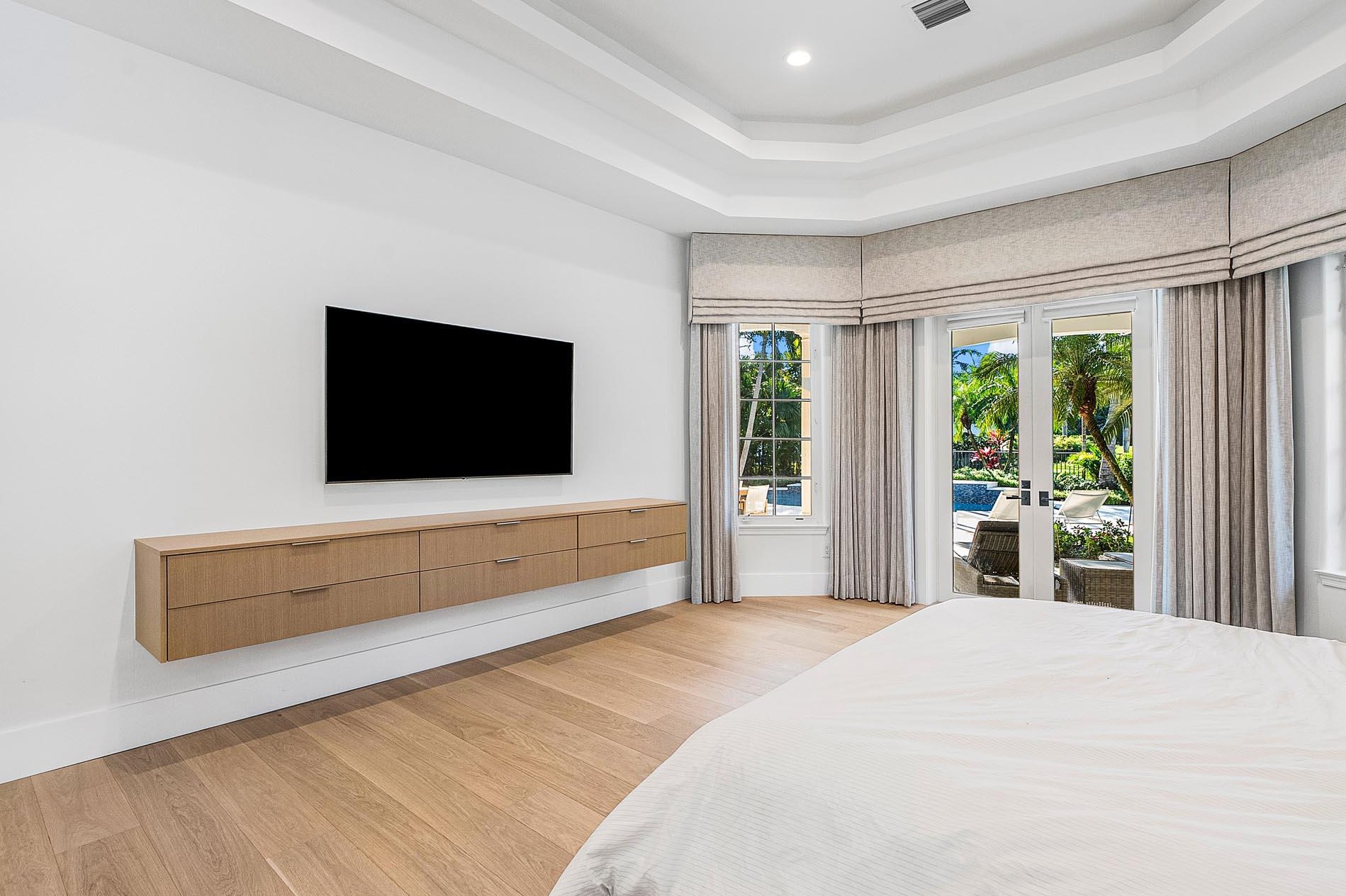 2083 Thatch Palm Dr, Boca Raton FL  33432-7460 exterior