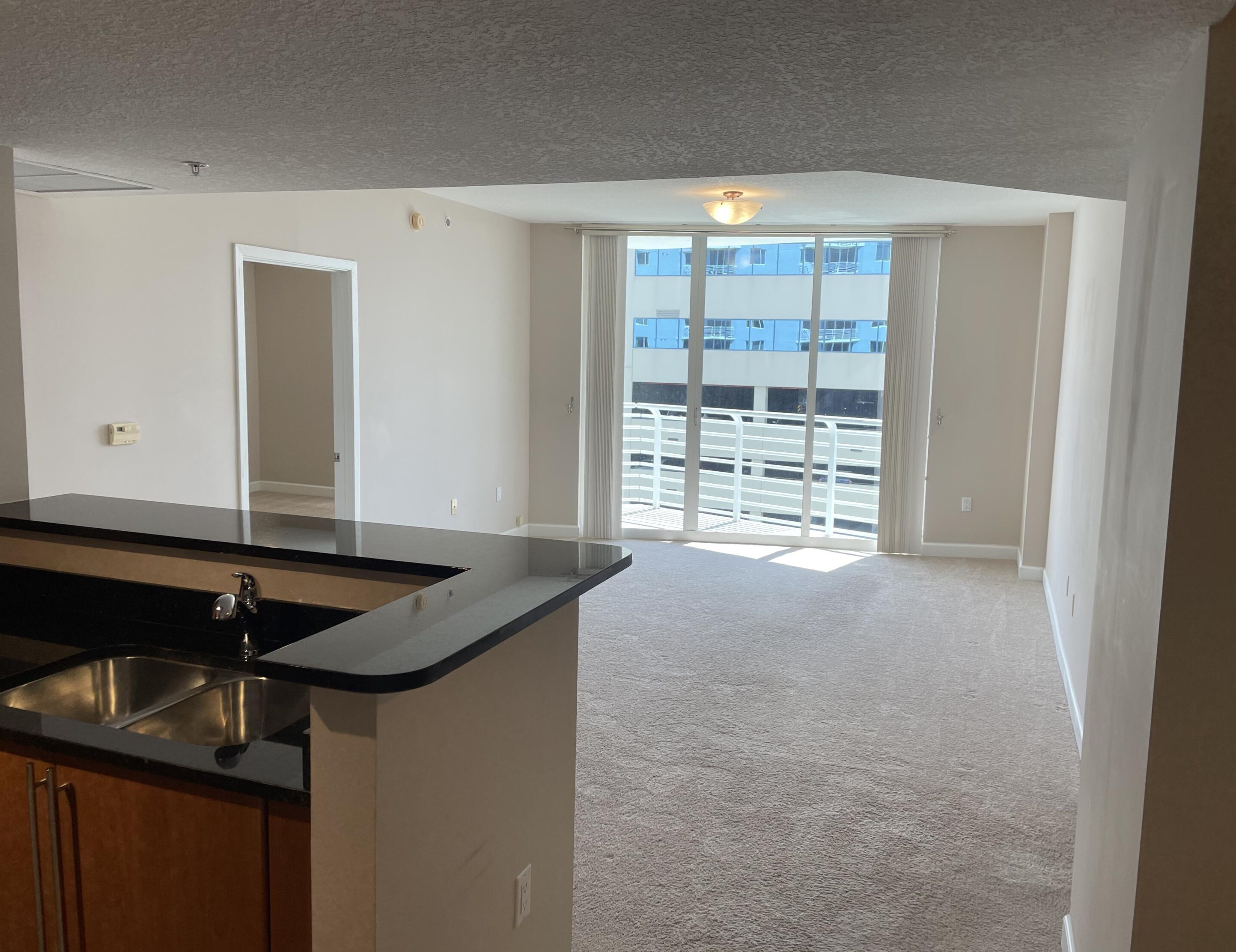 1551 N Flagler Dr #1015, West Palm Beach, FL 33401