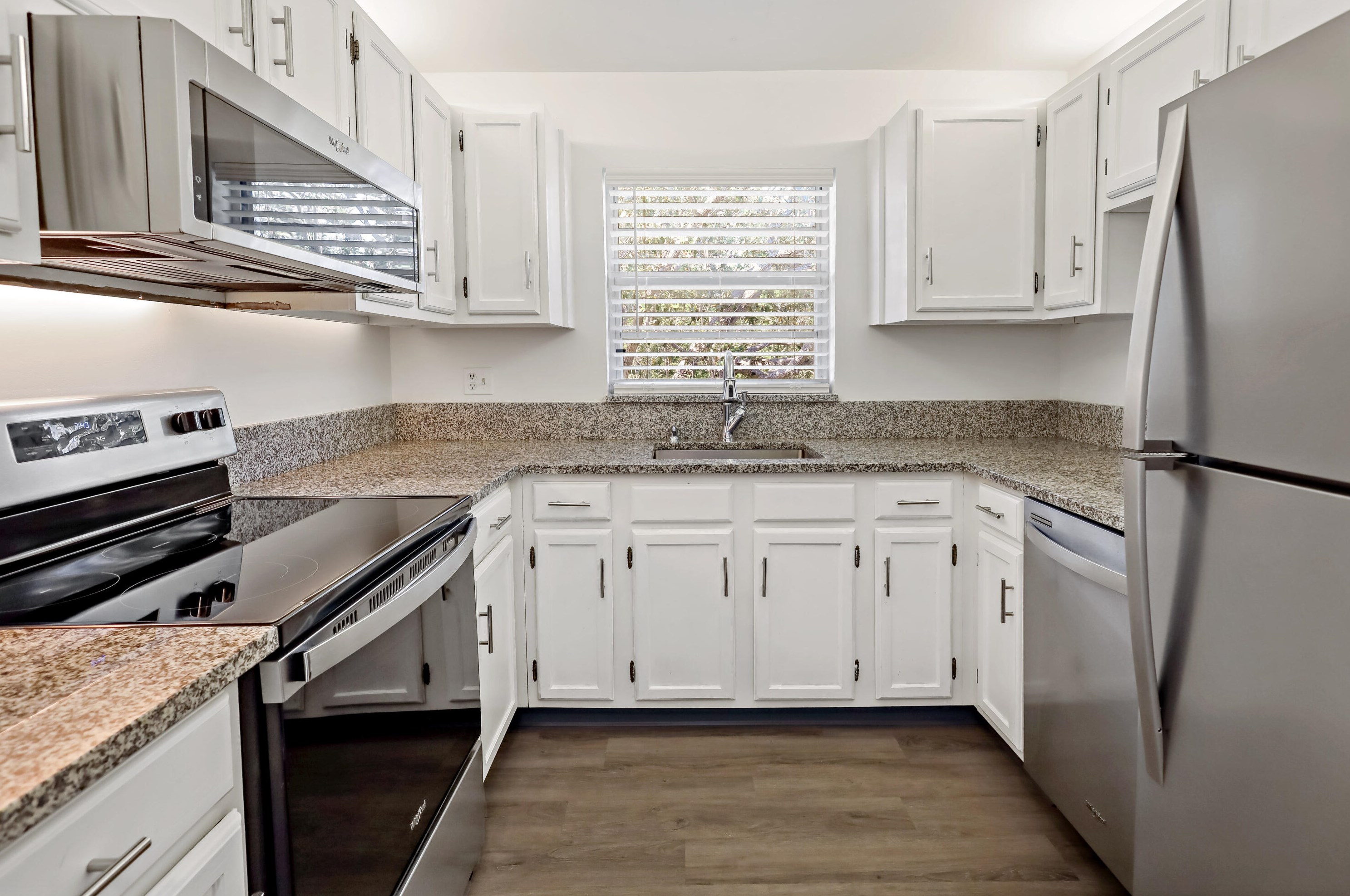 51 Woodland Dr #207, Vero Beach, FL 32962